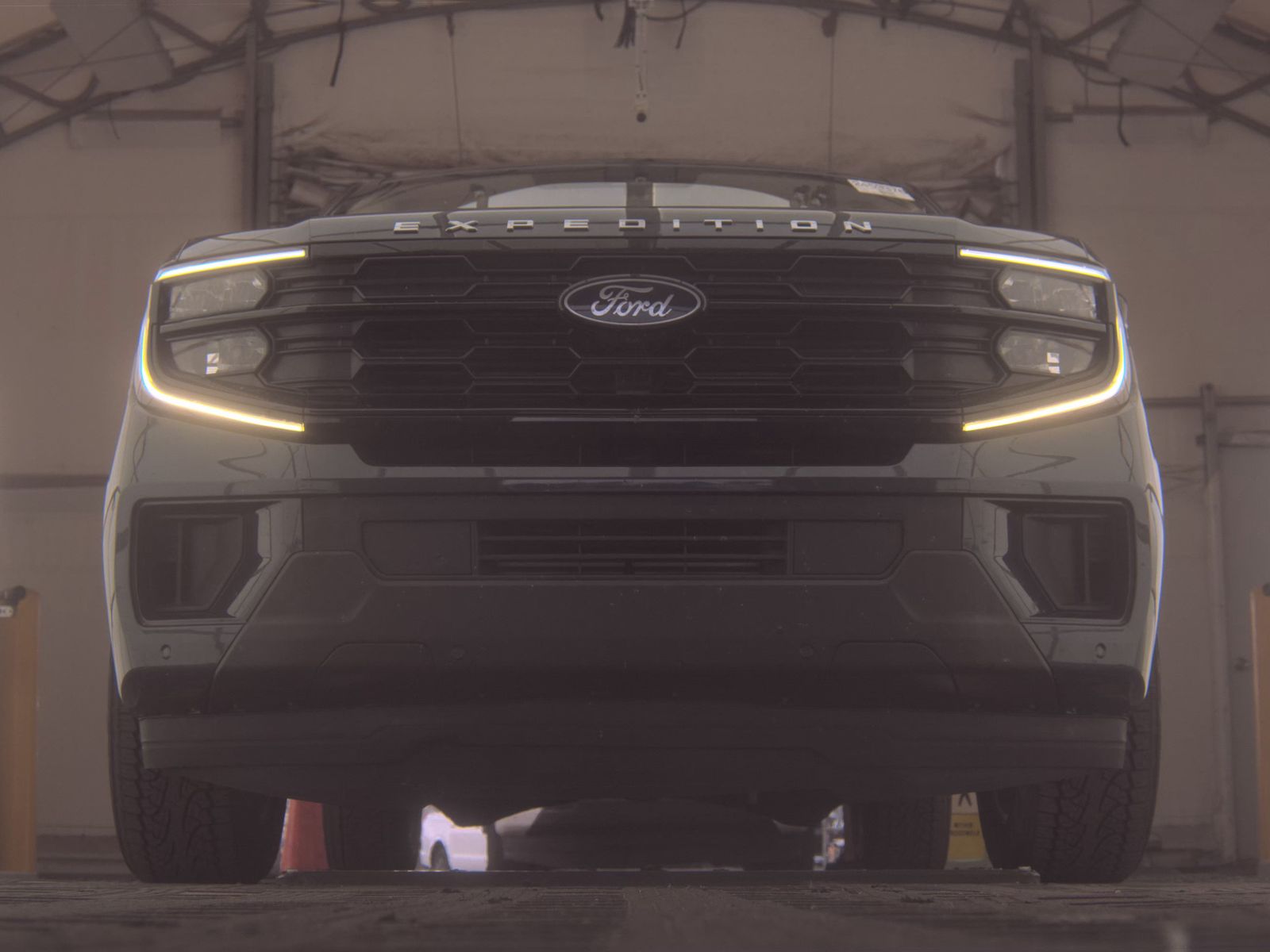 FORD EXPEDITION MAX - 4