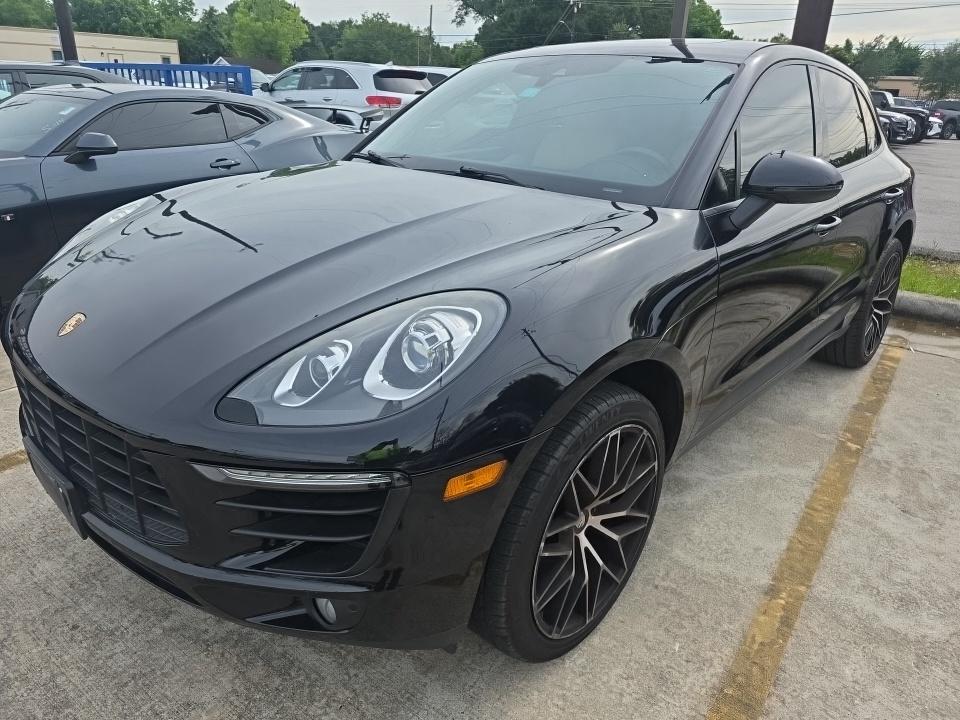 2017 Porsche Macan Base AWD