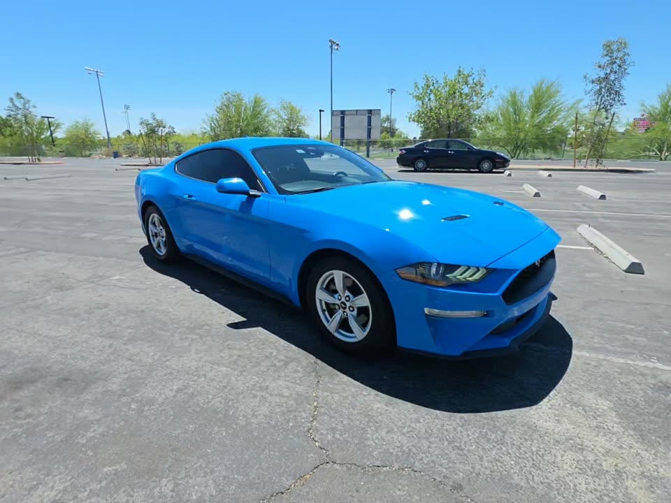 FORD MUSTANG - 4