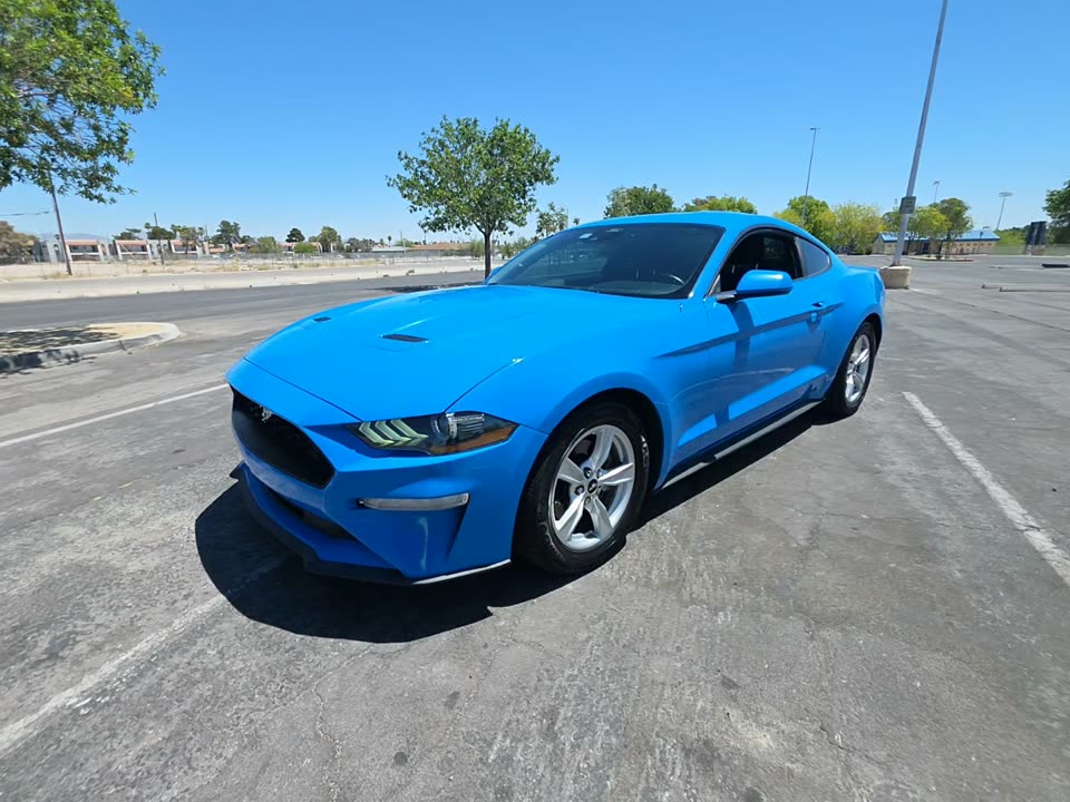 FORD MUSTANG - 1