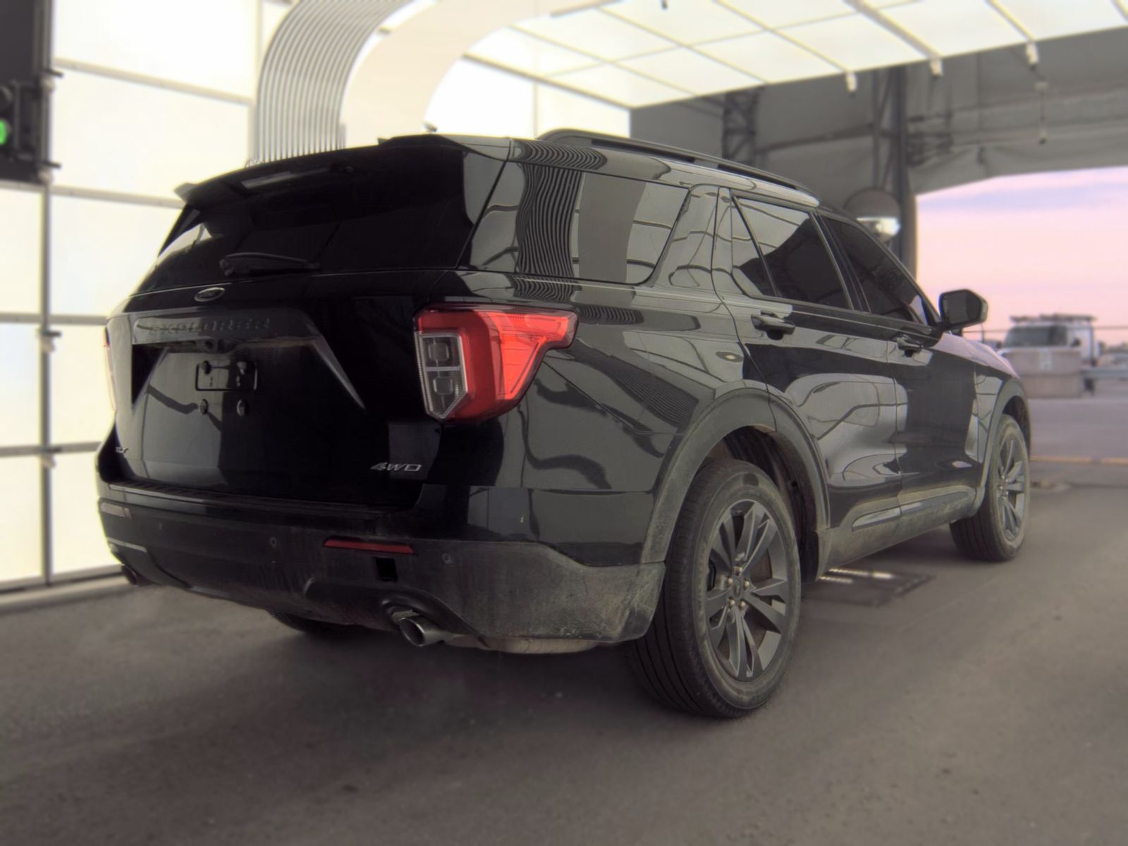 FORD EXPLORER - 6