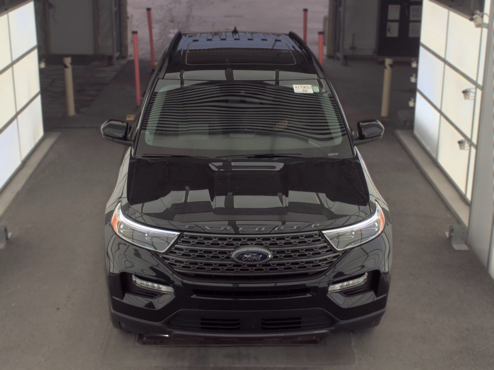 FORD EXPLORER - 3