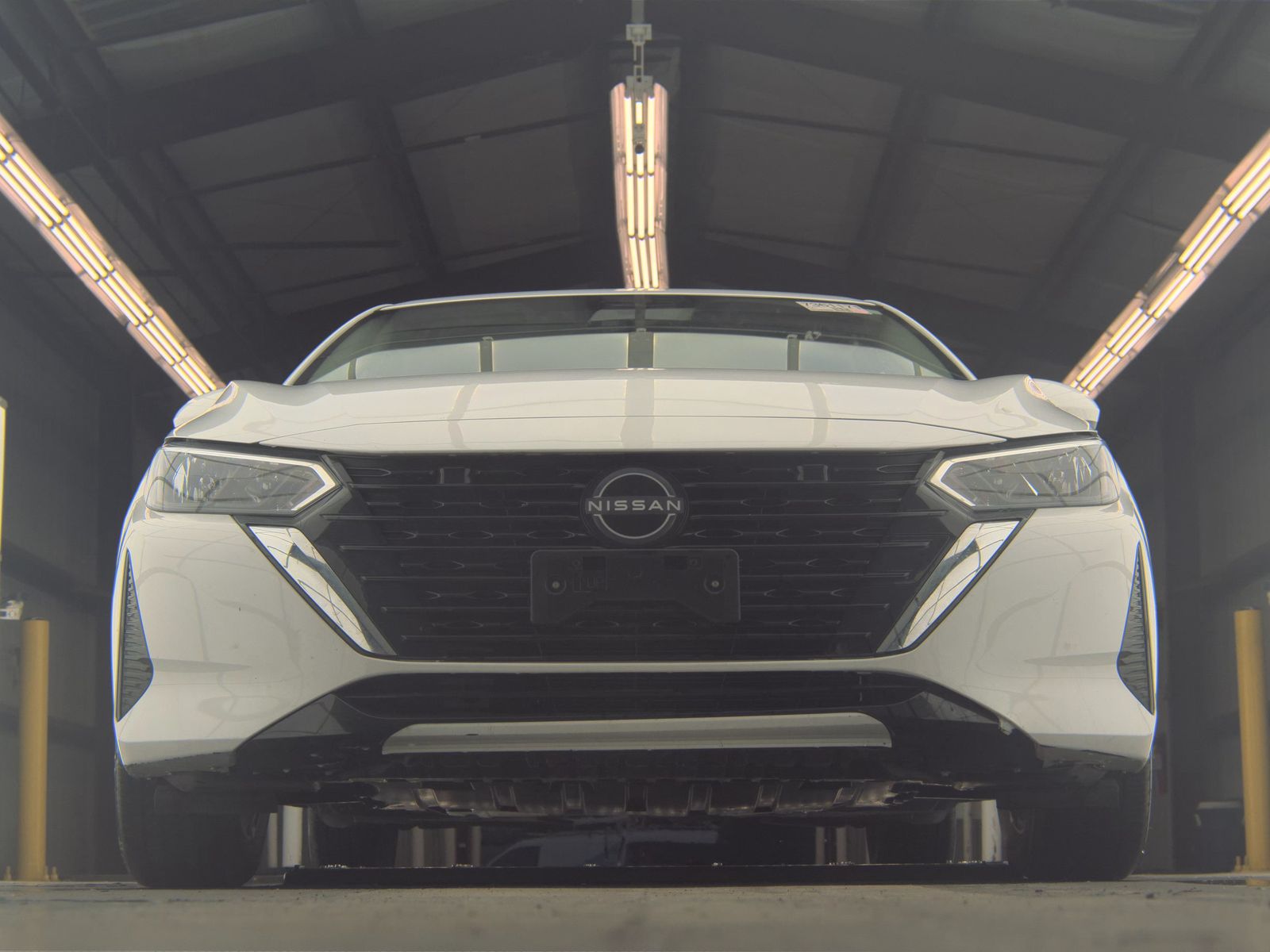 NISSAN SENTRA - 4