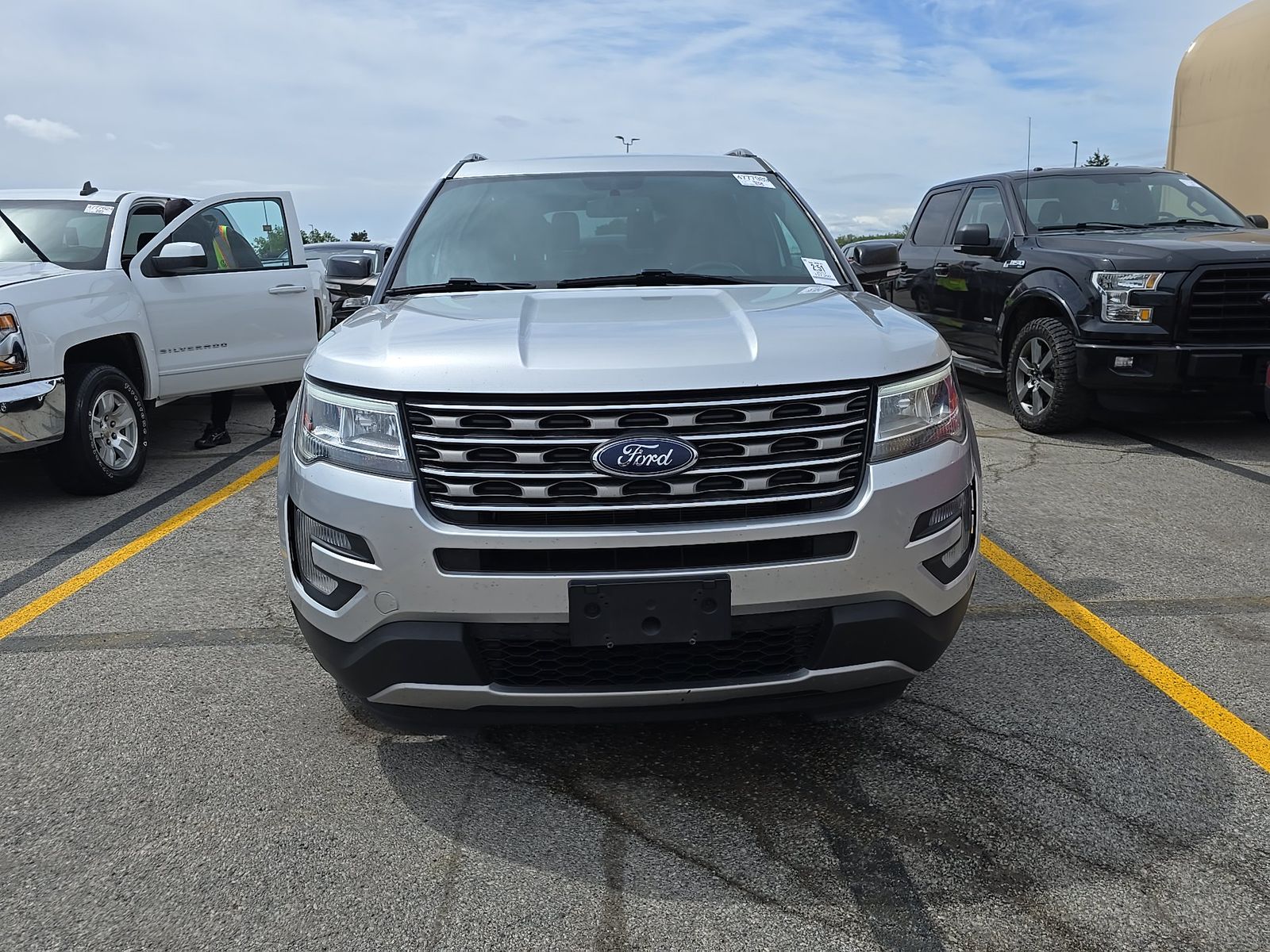 FORD EXPLORER - 3