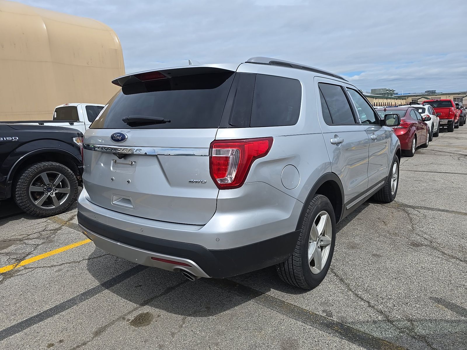FORD EXPLORER - 5