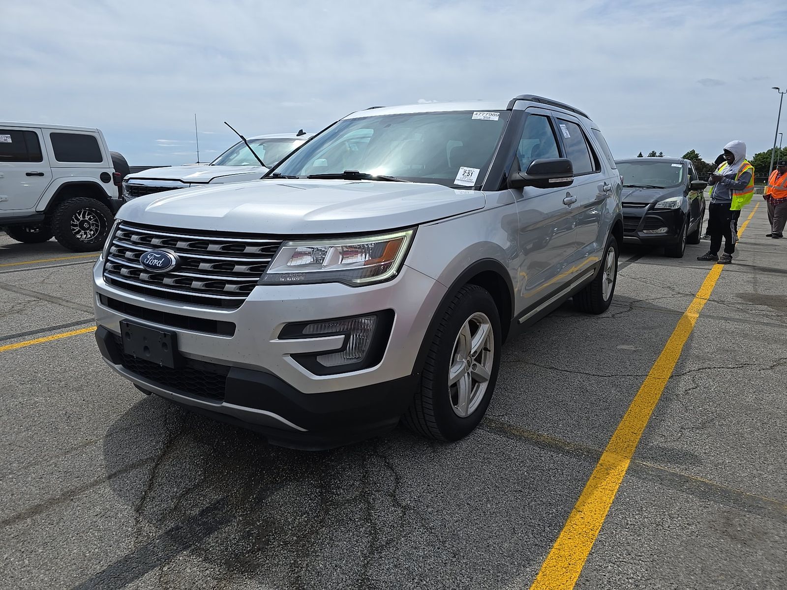 FORD EXPLORER - 1