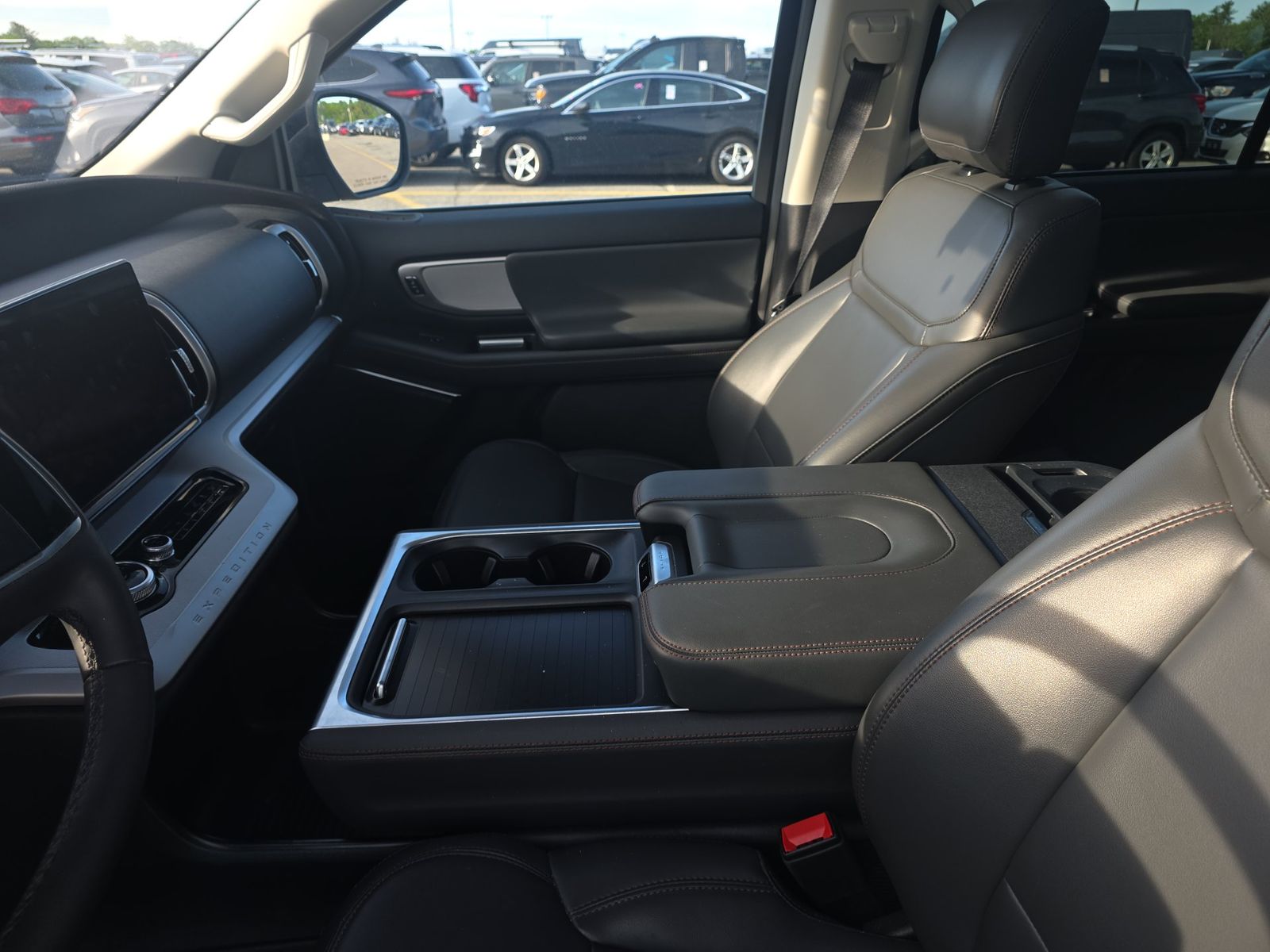 FORD EXPEDITION - 8