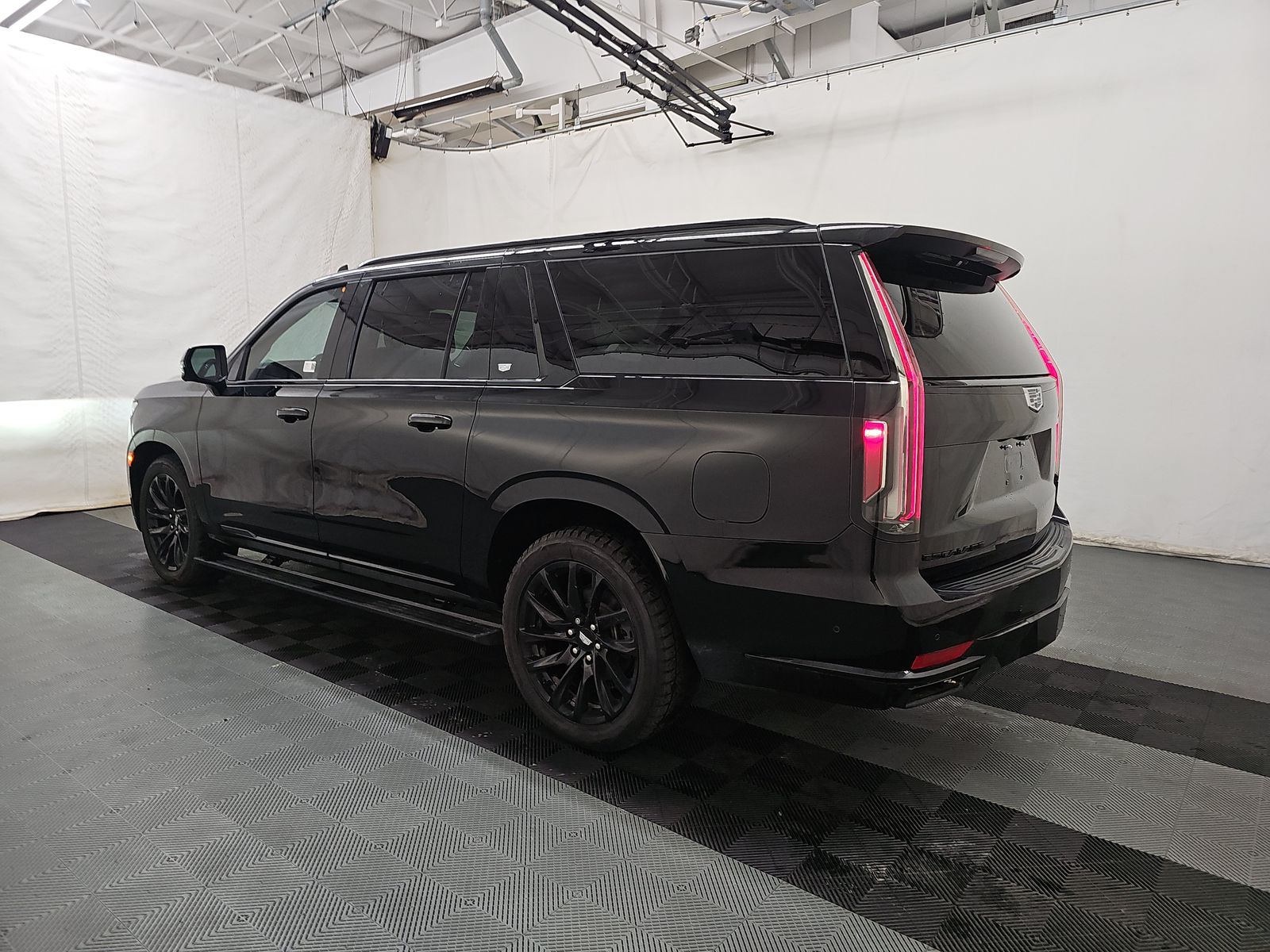 2022 Cadillac Escalade ESV Sport Platinum AWD