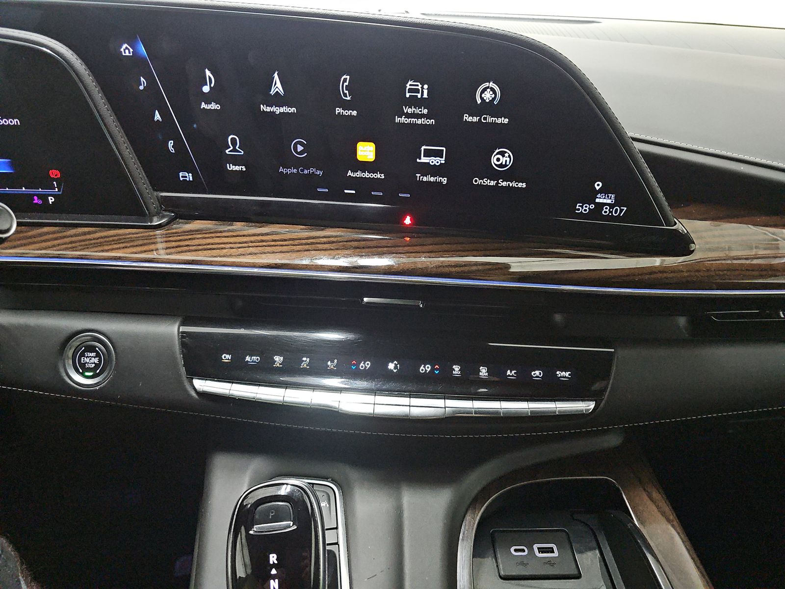 2022 Cadillac Escalade ESV Sport Platinum AWD