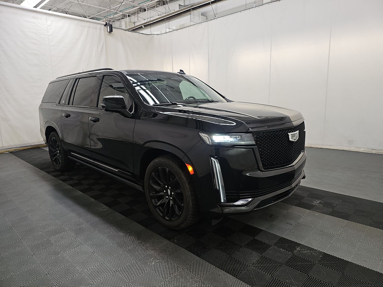 2022 Cadillac Escalade ESV Sport Platinum AWD