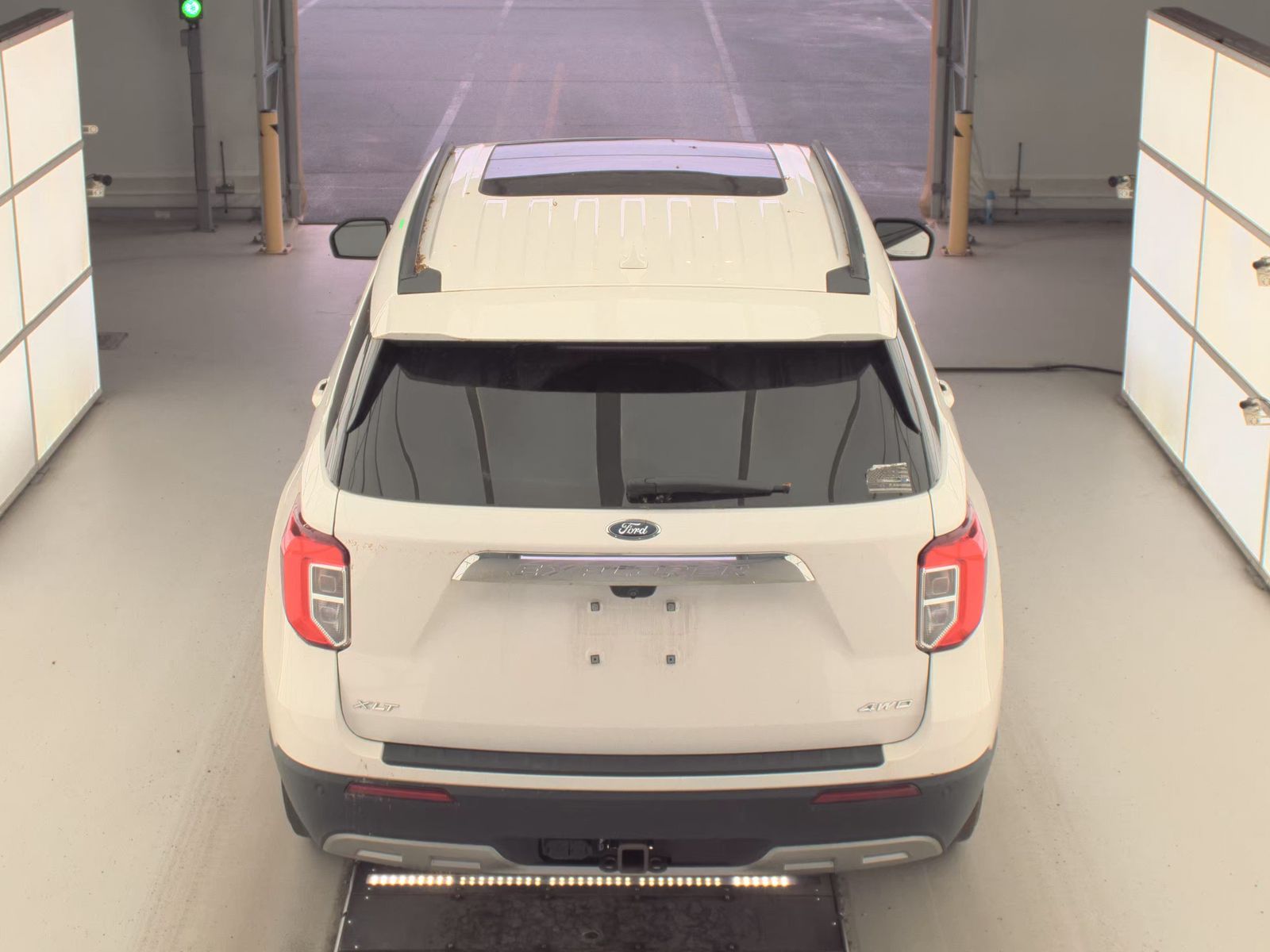 FORD EXPLORER - 7