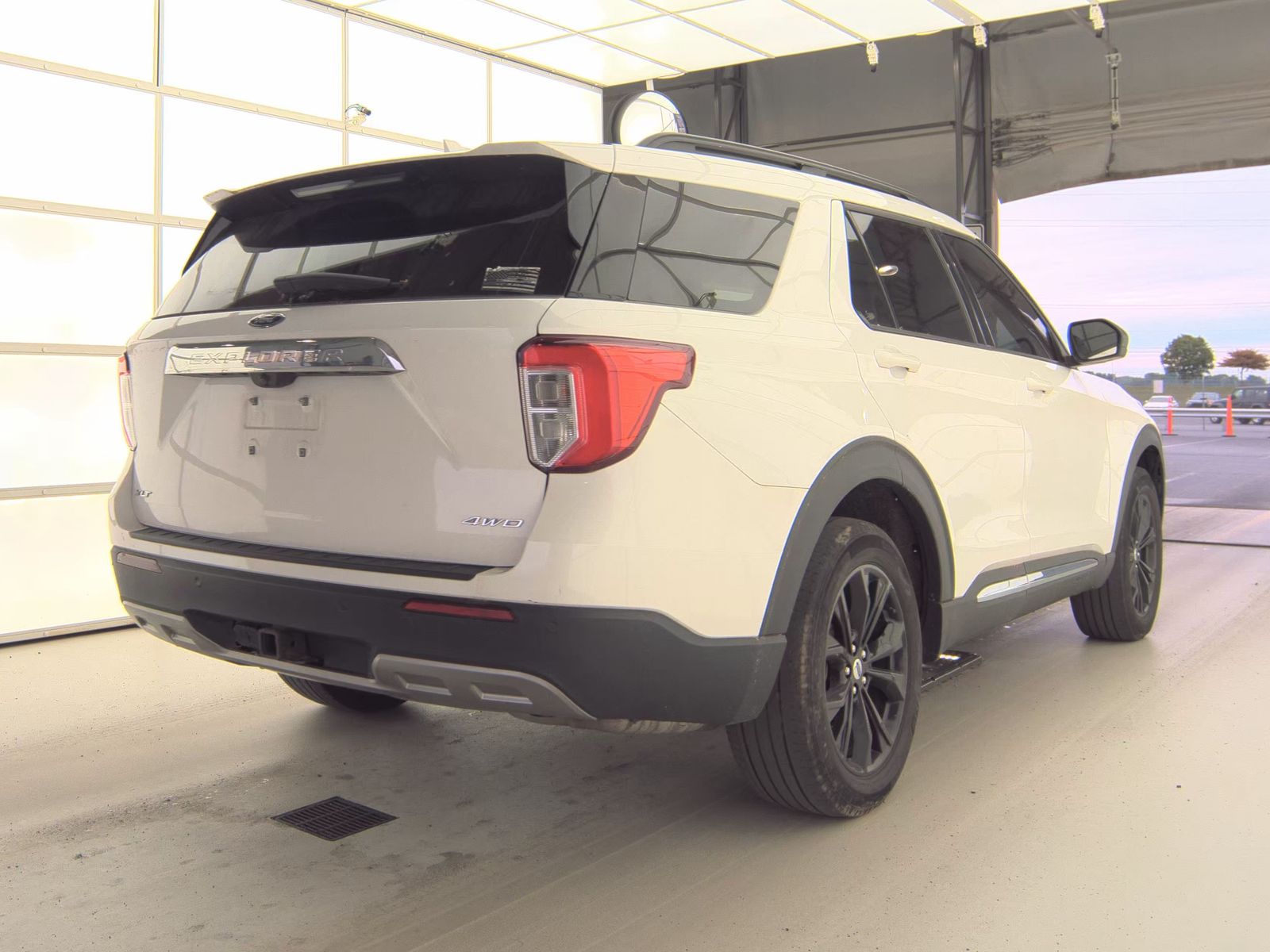 FORD EXPLORER - 6