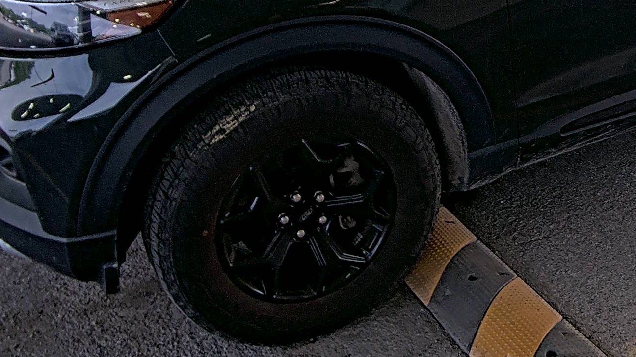FORD EXPLORER - 8