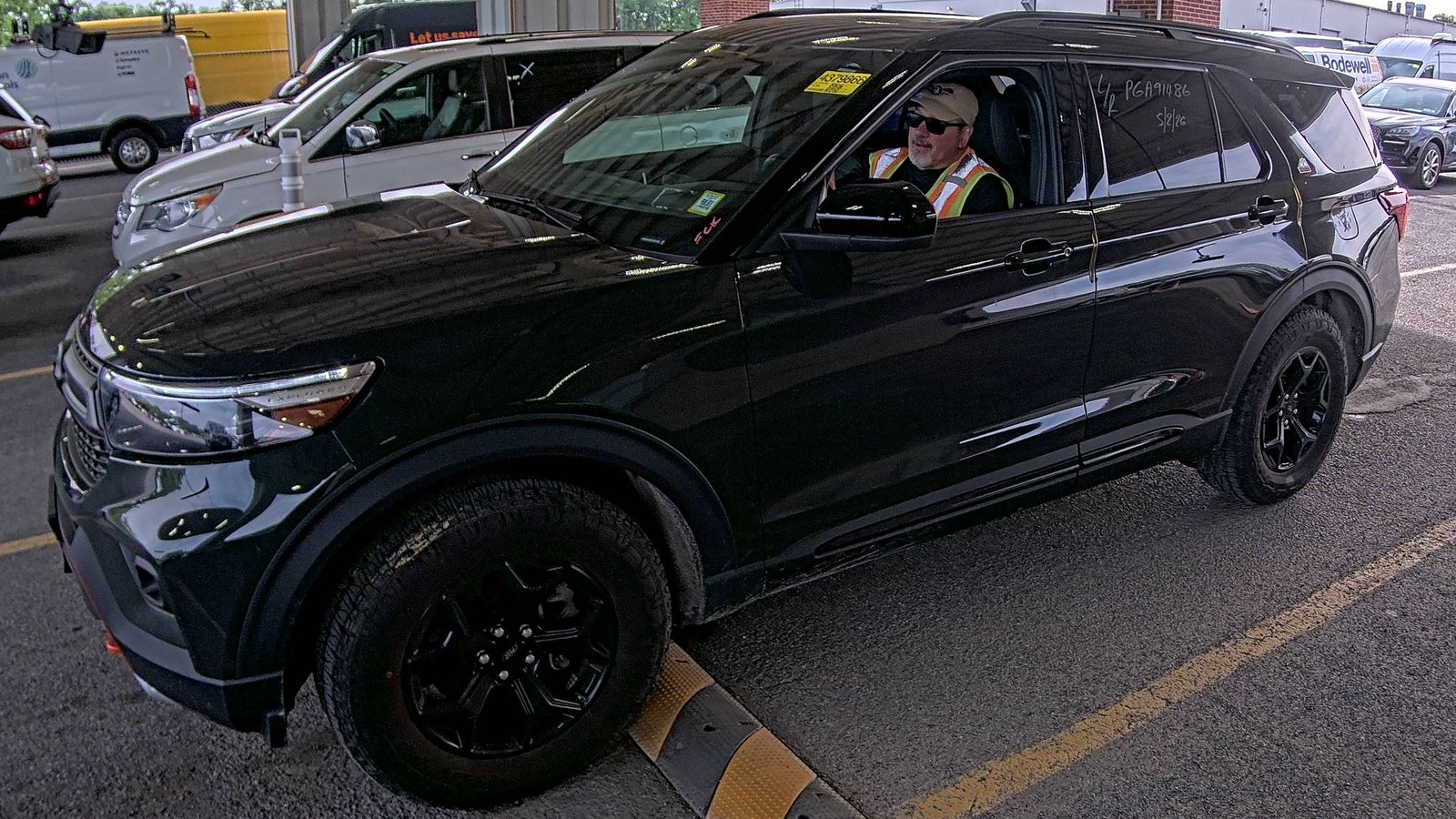 FORD EXPLORER - 1