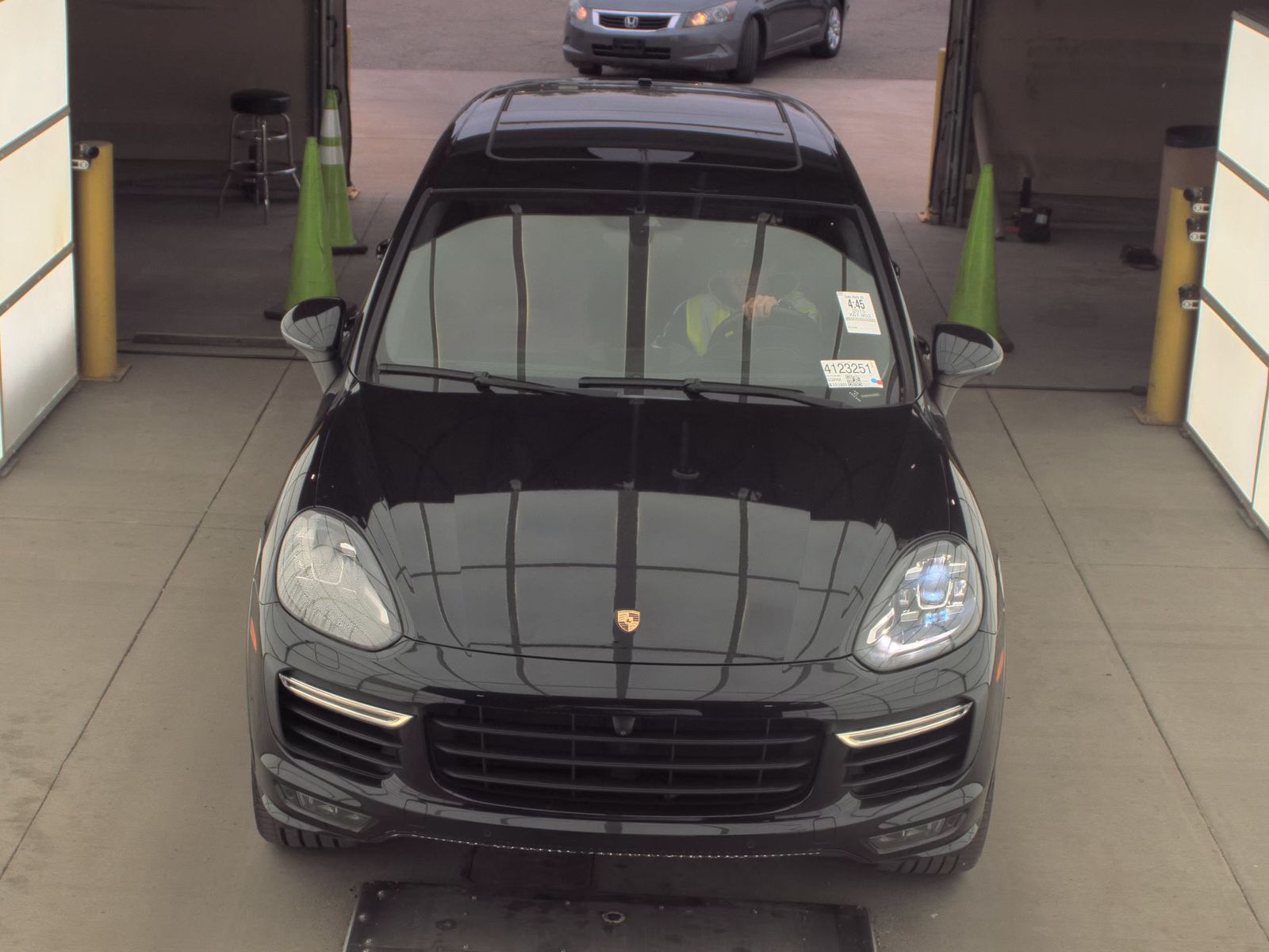 PORSCHE CAYENNE - 3