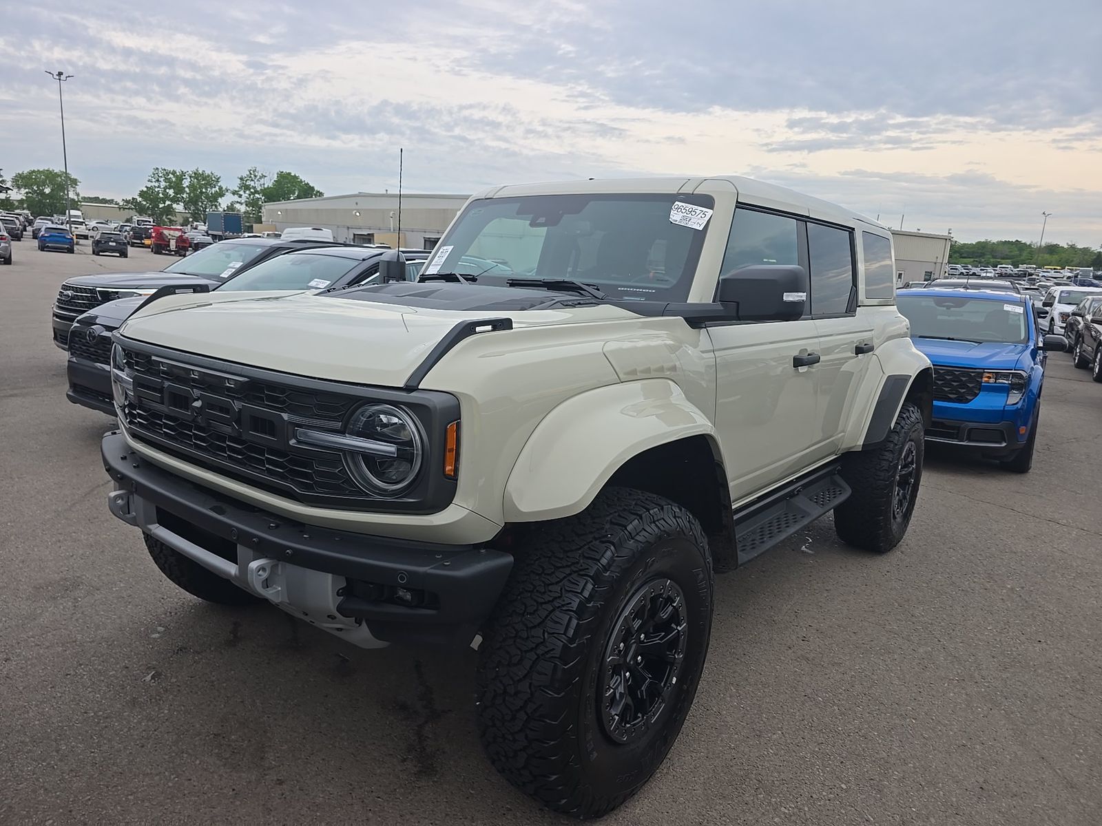 FORD BRONCO - 1
