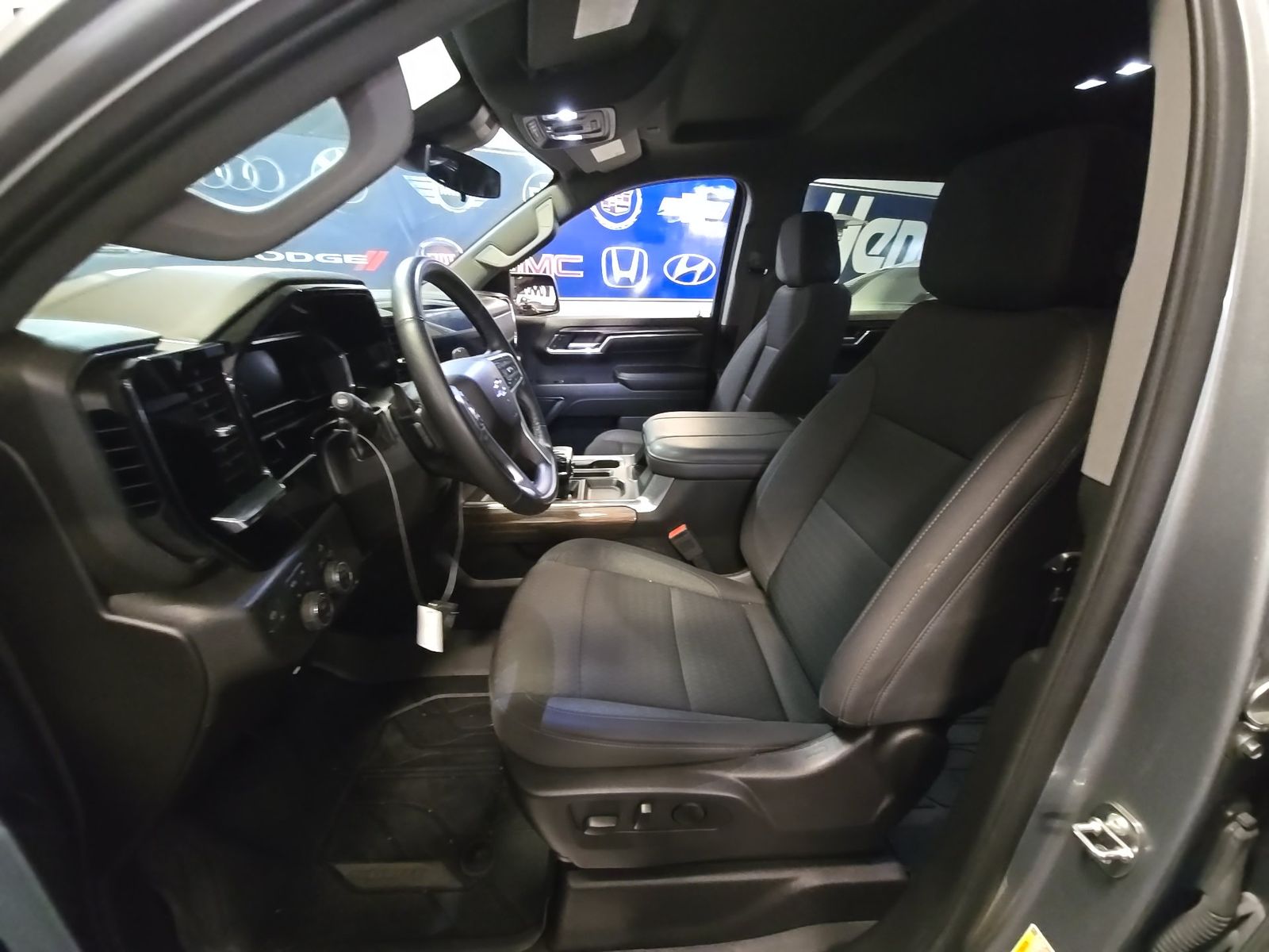2024 Chevrolet Silverado 1500 RST AWD