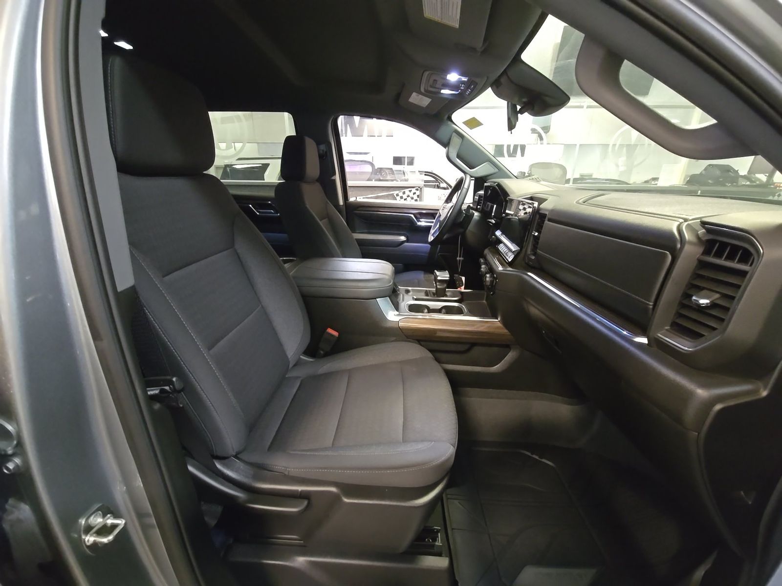 2024 Chevrolet Silverado 1500 RST AWD