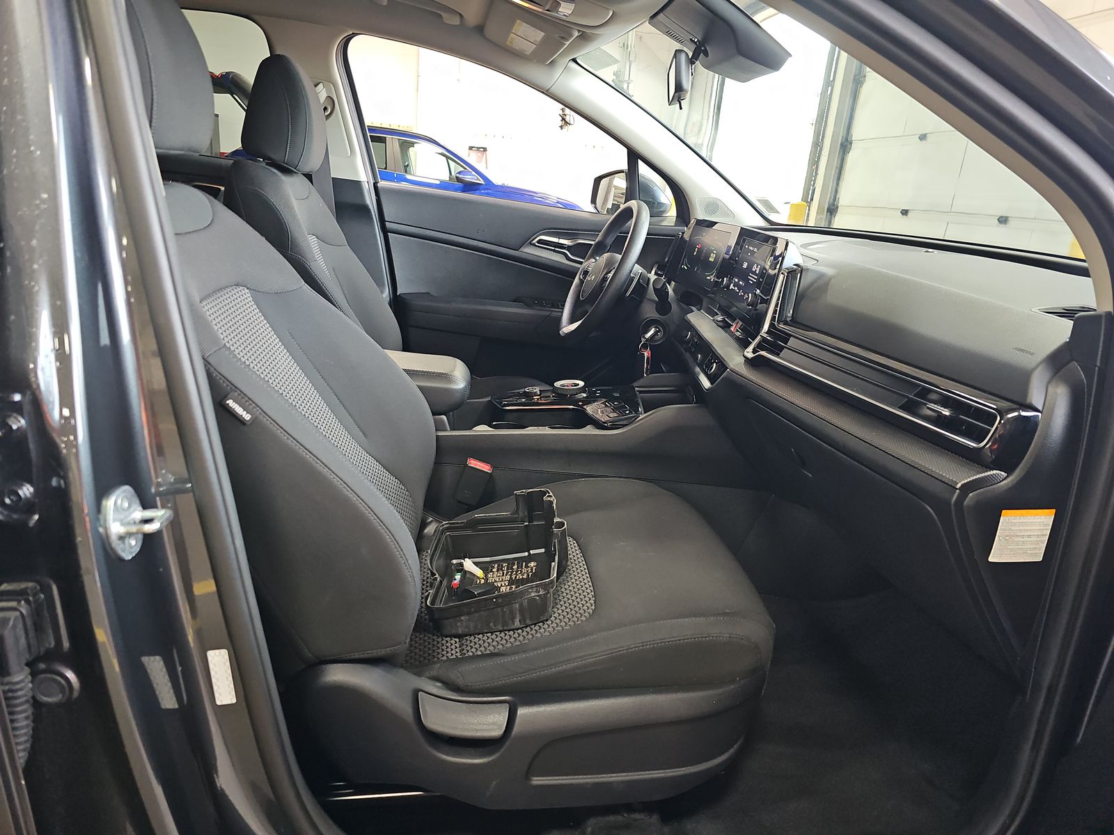 2023 Kia Sportage Hybrid LX AWD