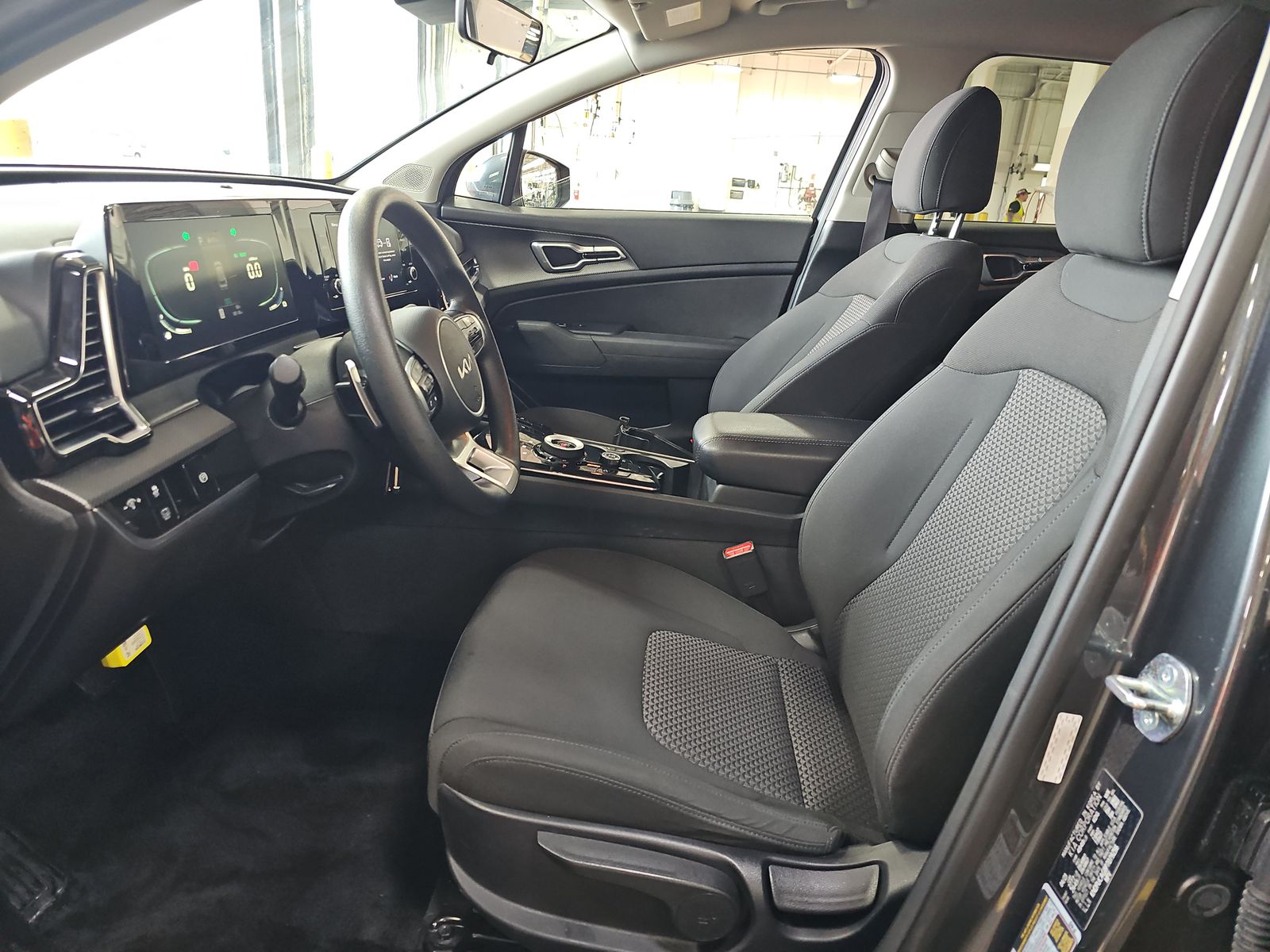 2023 Kia Sportage Hybrid LX AWD
