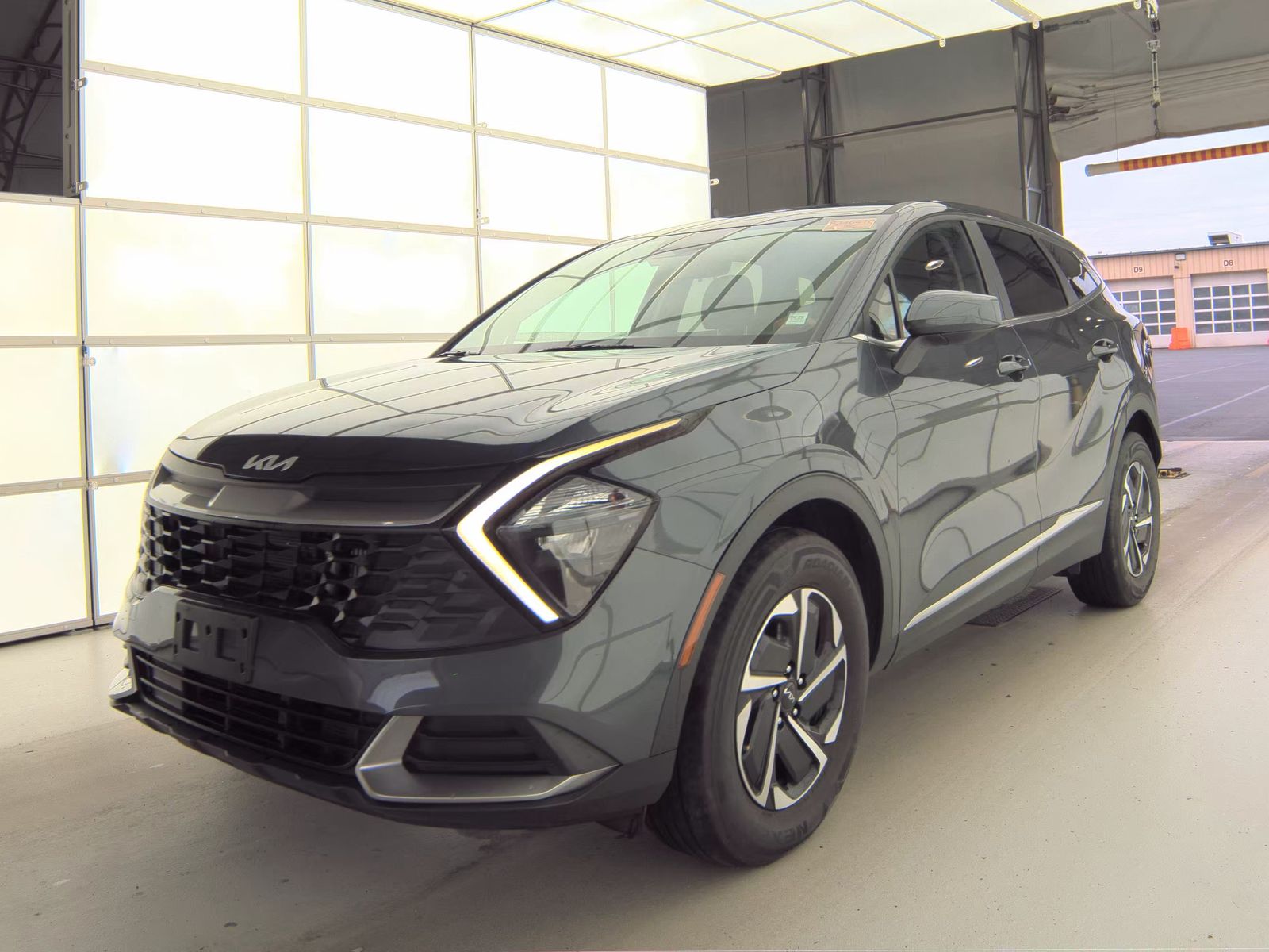 2023 Kia Sportage Hybrid LX AWD