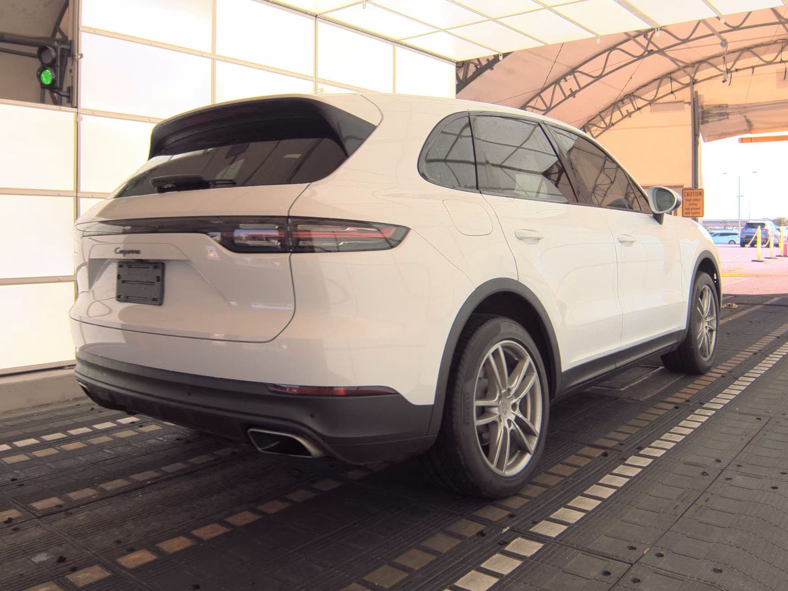 PORSCHE CAYENNE - 6