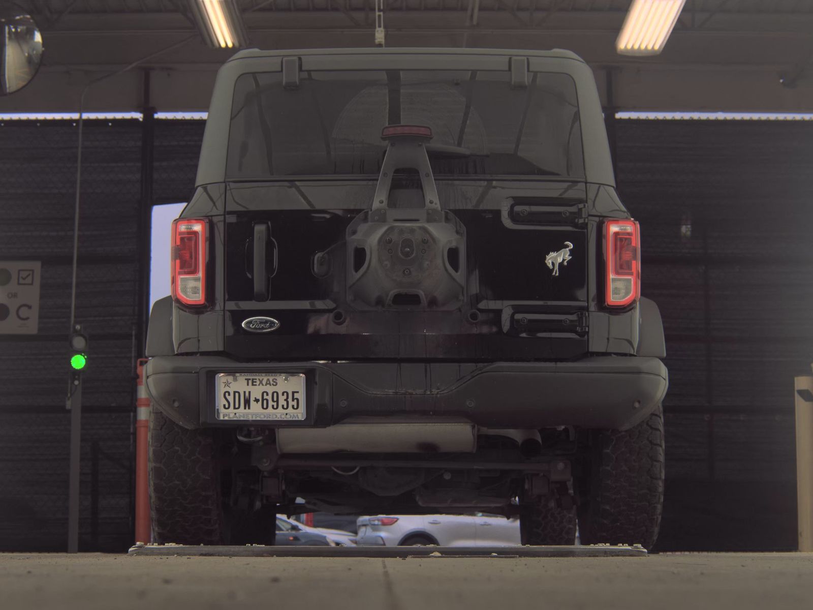 FORD BRONCO - 8