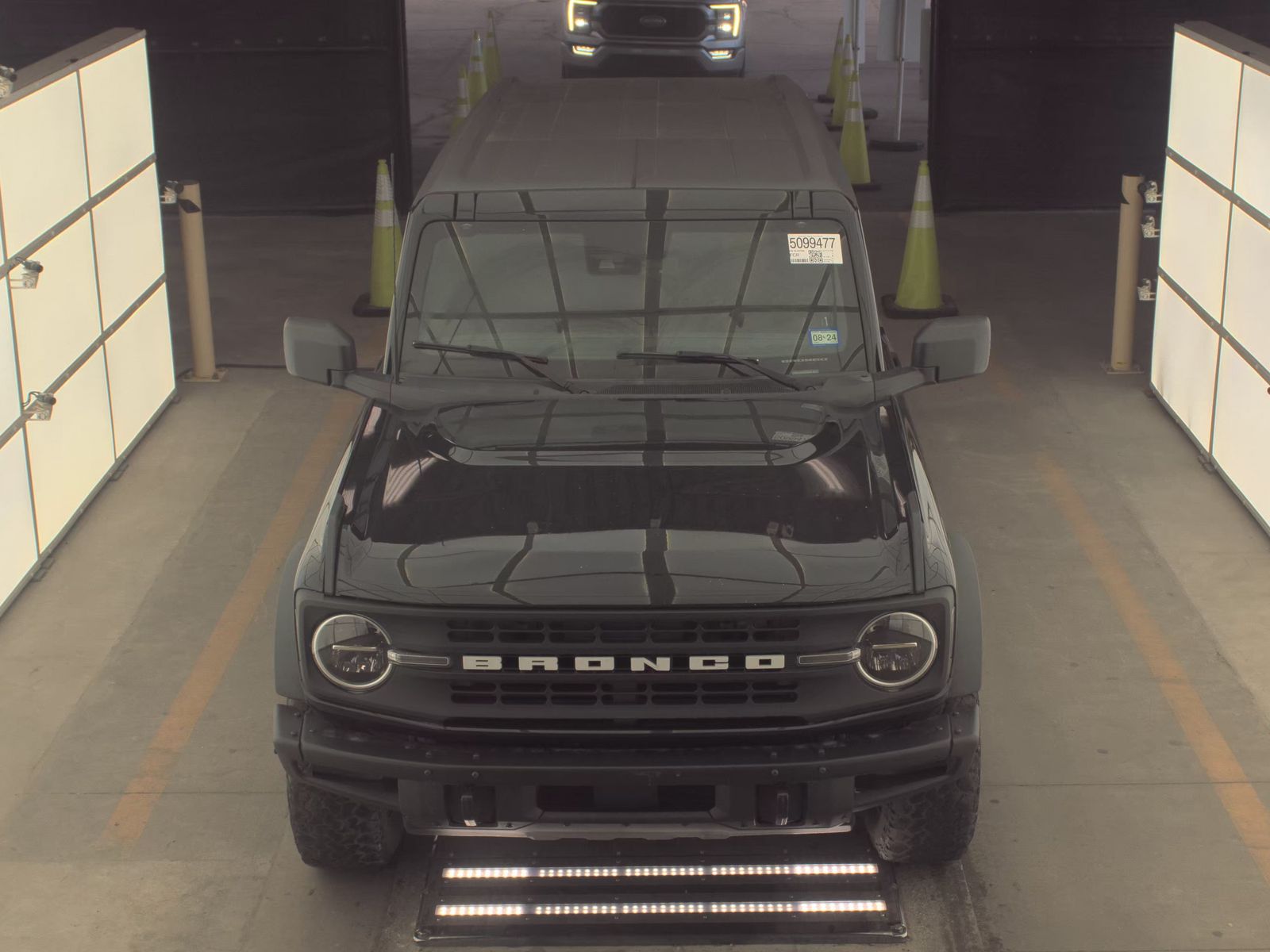 FORD BRONCO - 3