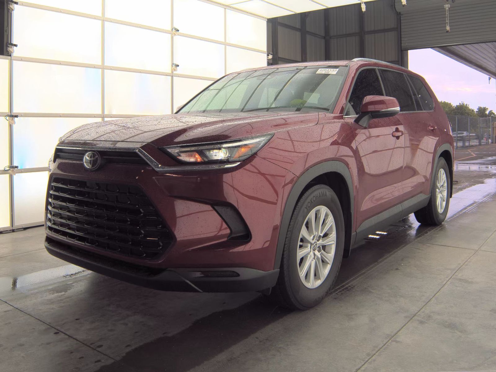 2024 Toyota Grand Highlander XLE FWD's photo