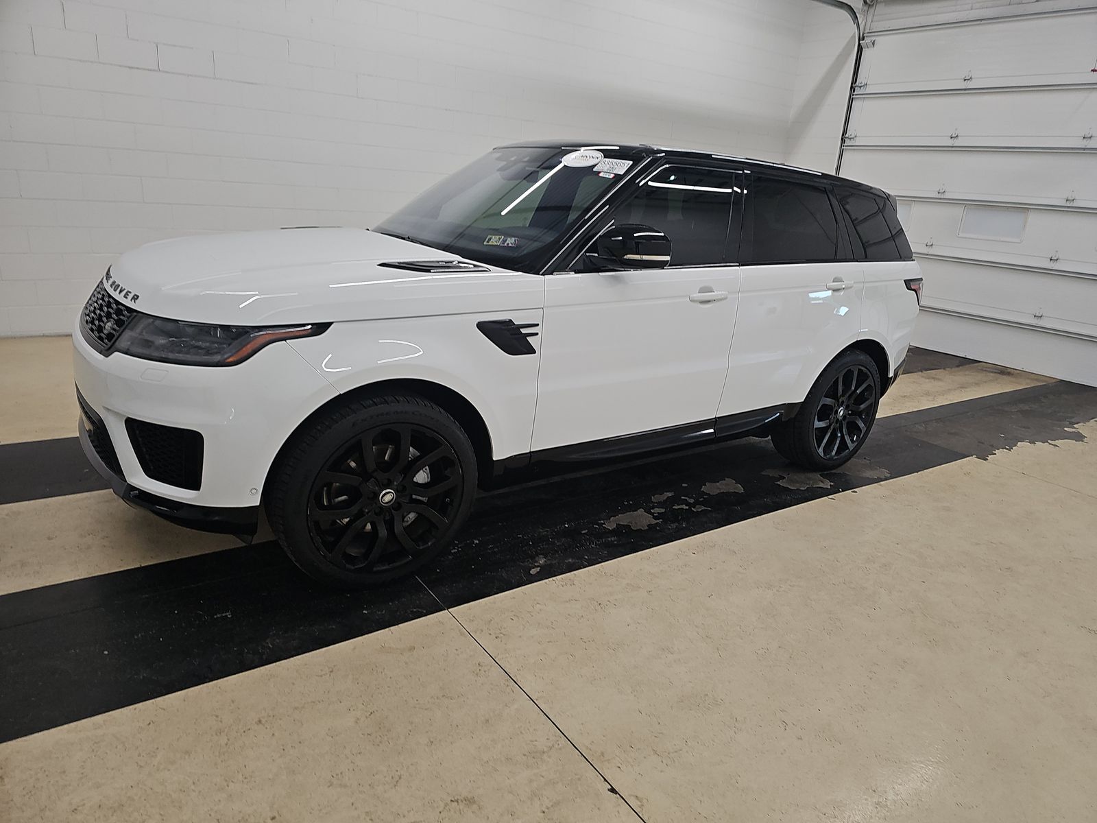 2021 Land Rover Range Rover Sport 3.0 MHEV HSE Silver Edition's photo