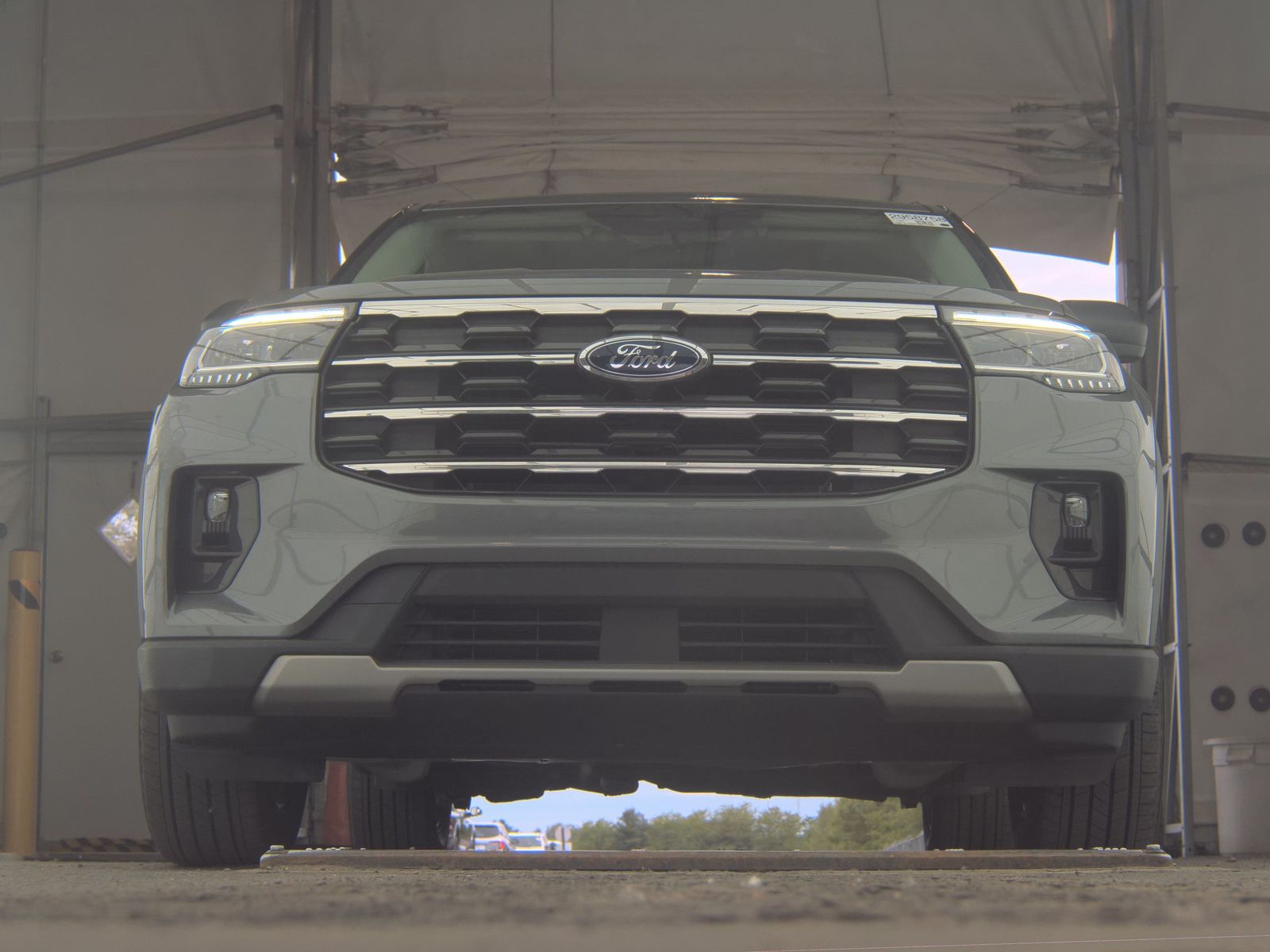 FORD EXPLORER - 4