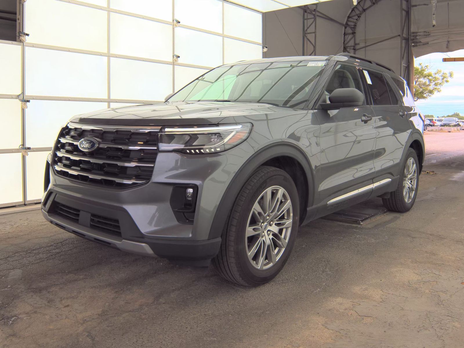 FORD EXPLORER - 1