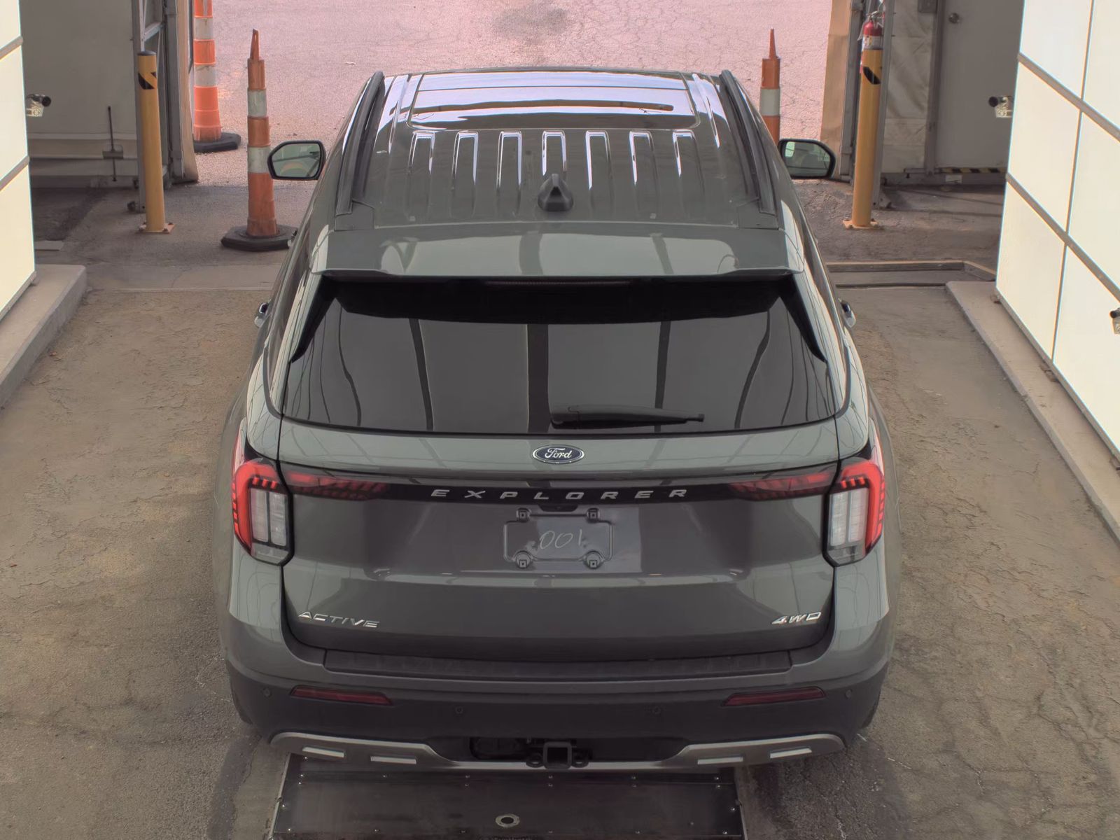 FORD EXPLORER - 7