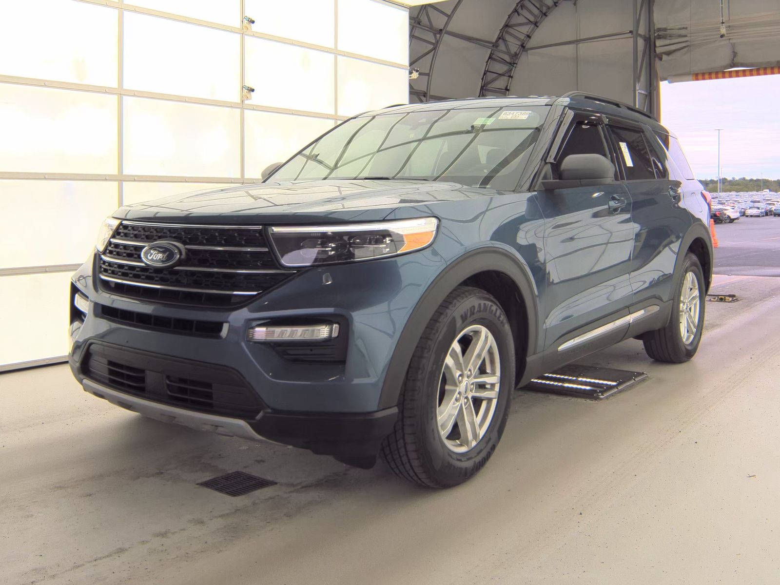 FORD EXPLORER - 1