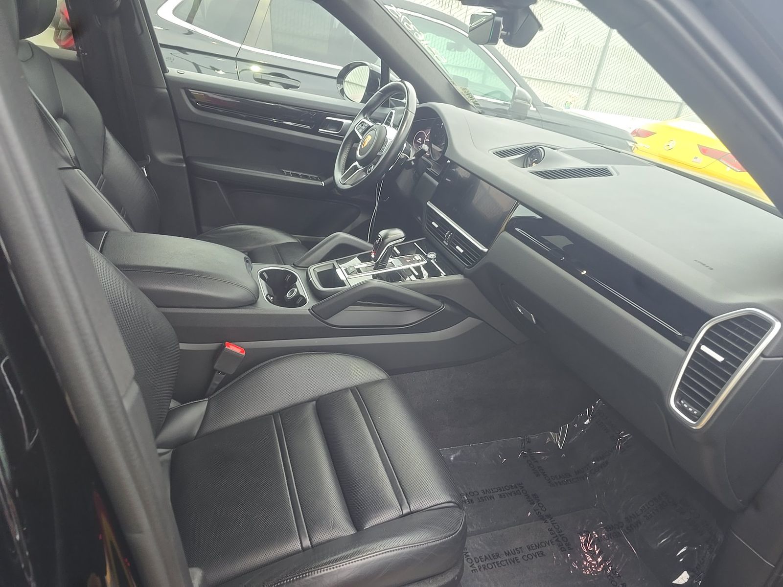 PORSCHE CAYENNE - 9