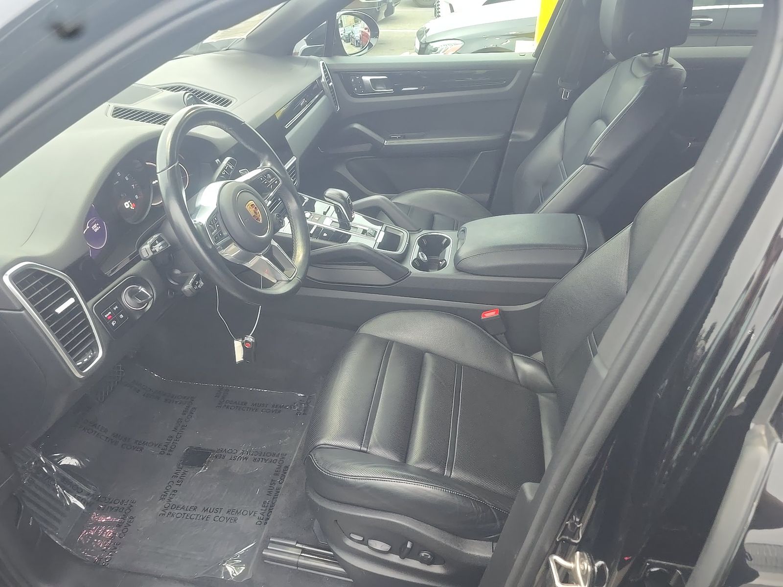 PORSCHE CAYENNE - 8