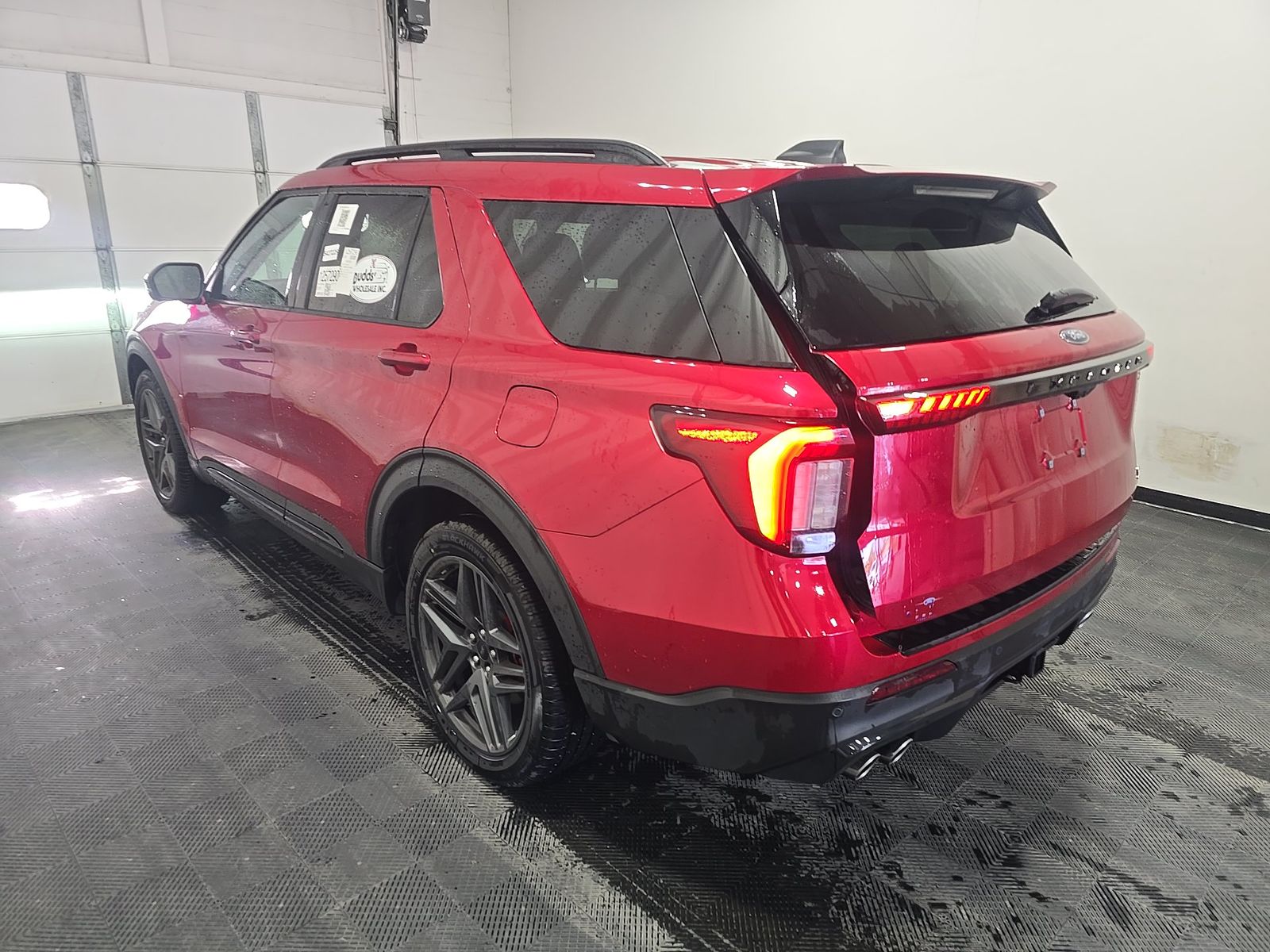 FORD EXPLORER - 7