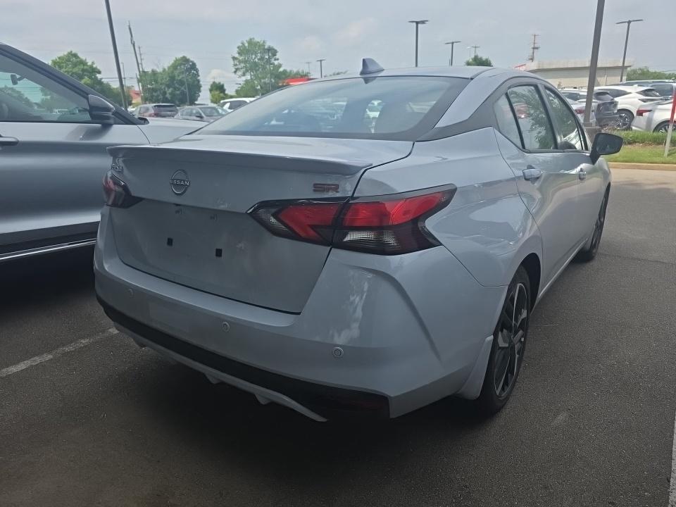 NISSAN VERSA - 6