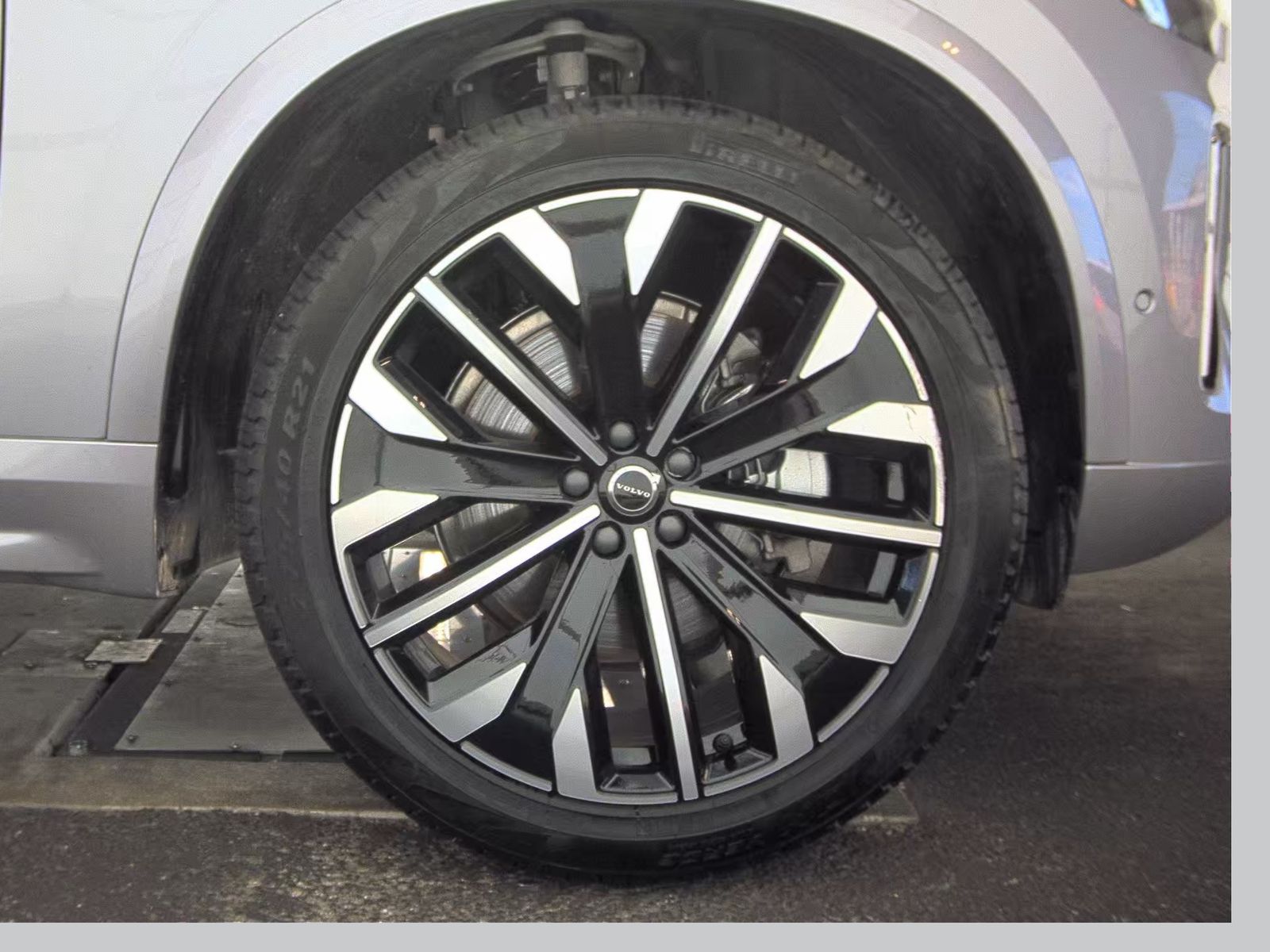 2026 Volvo XC90 B6 Plus FWD