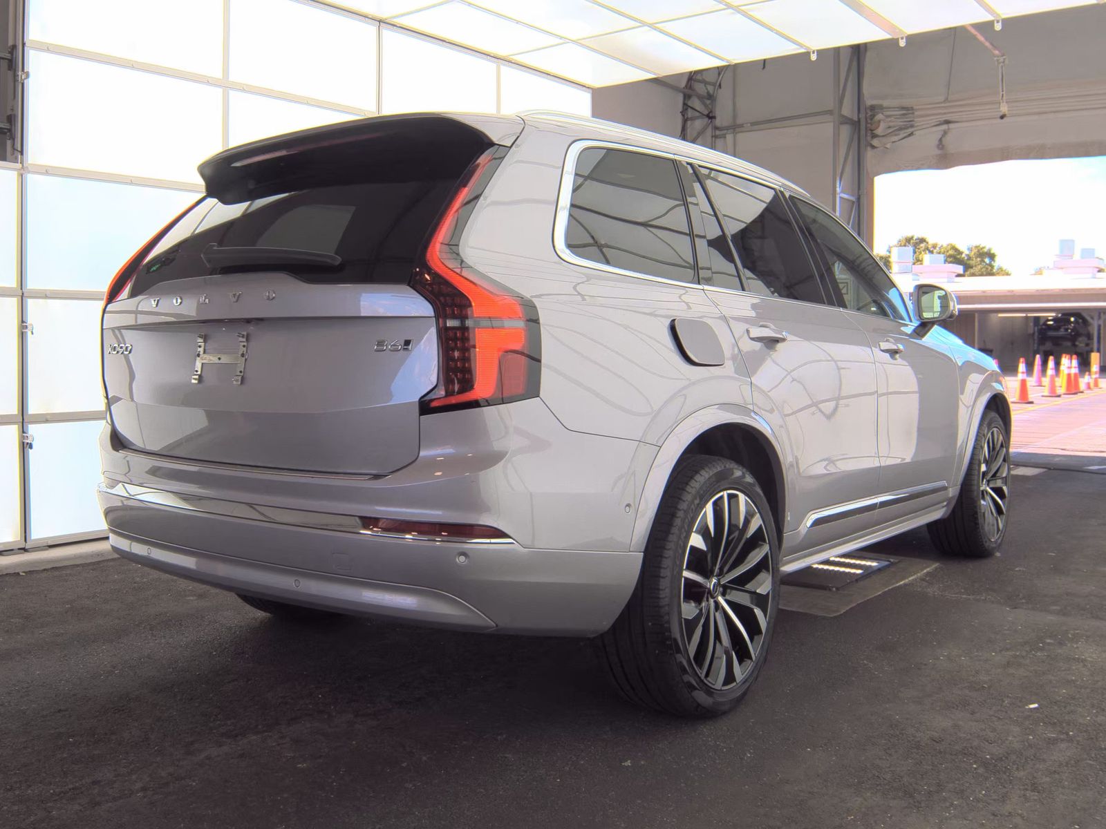 2026 Volvo XC90 B6 Plus FWD