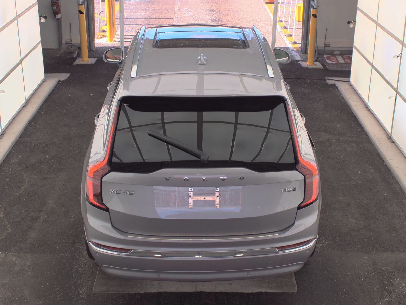 2026 Volvo XC90 B6 Plus FWD
