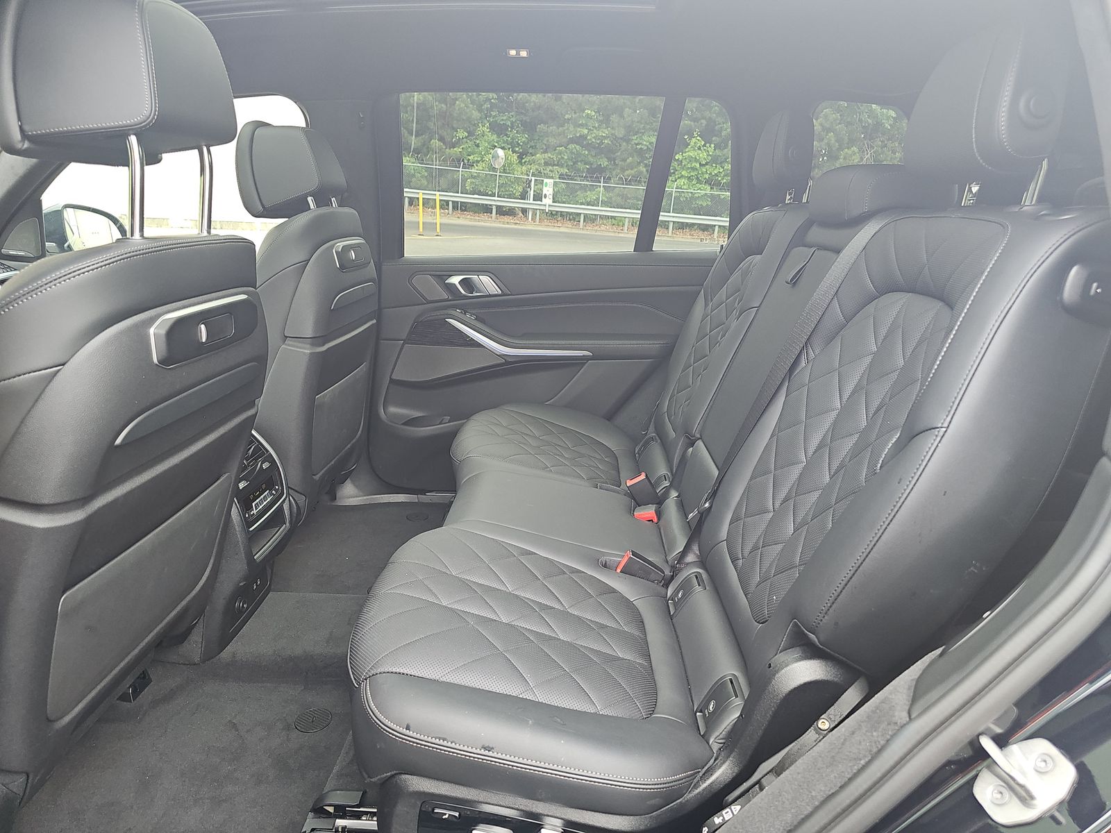 2023 BMW X7 xDrive40i AWD