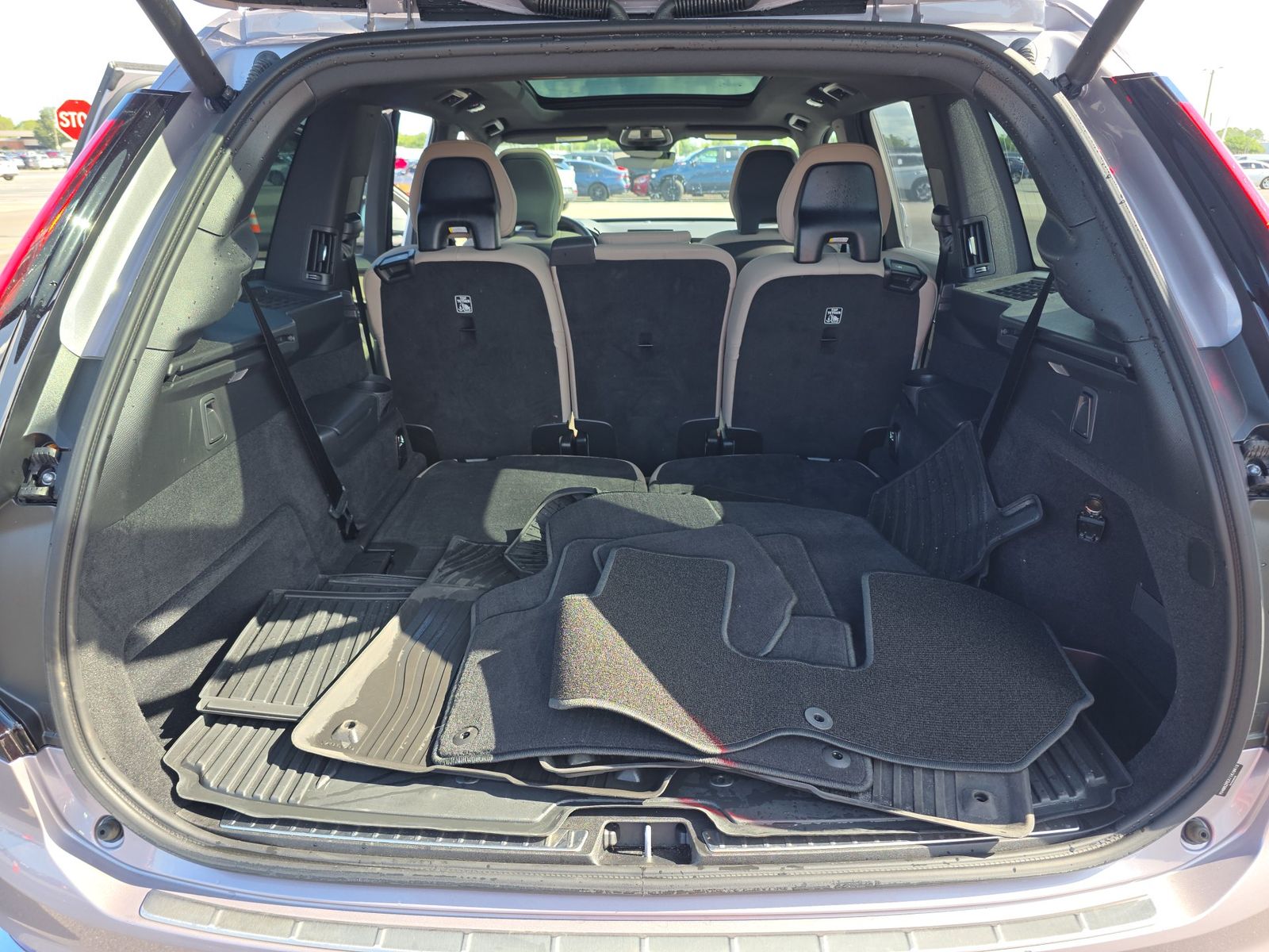 2026 Volvo XC90 B6 Plus FWD