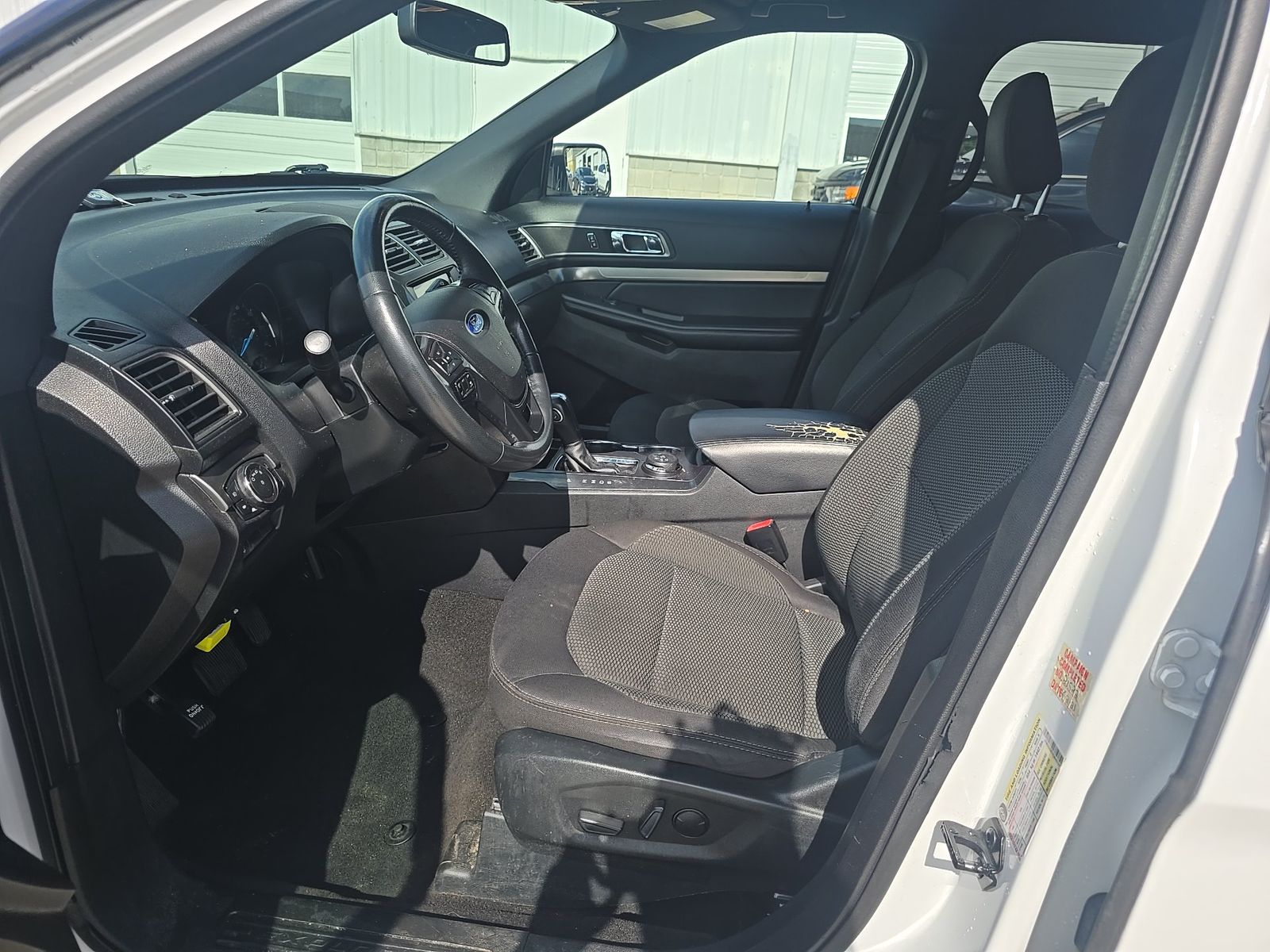 FORD EXPLORER - 8
