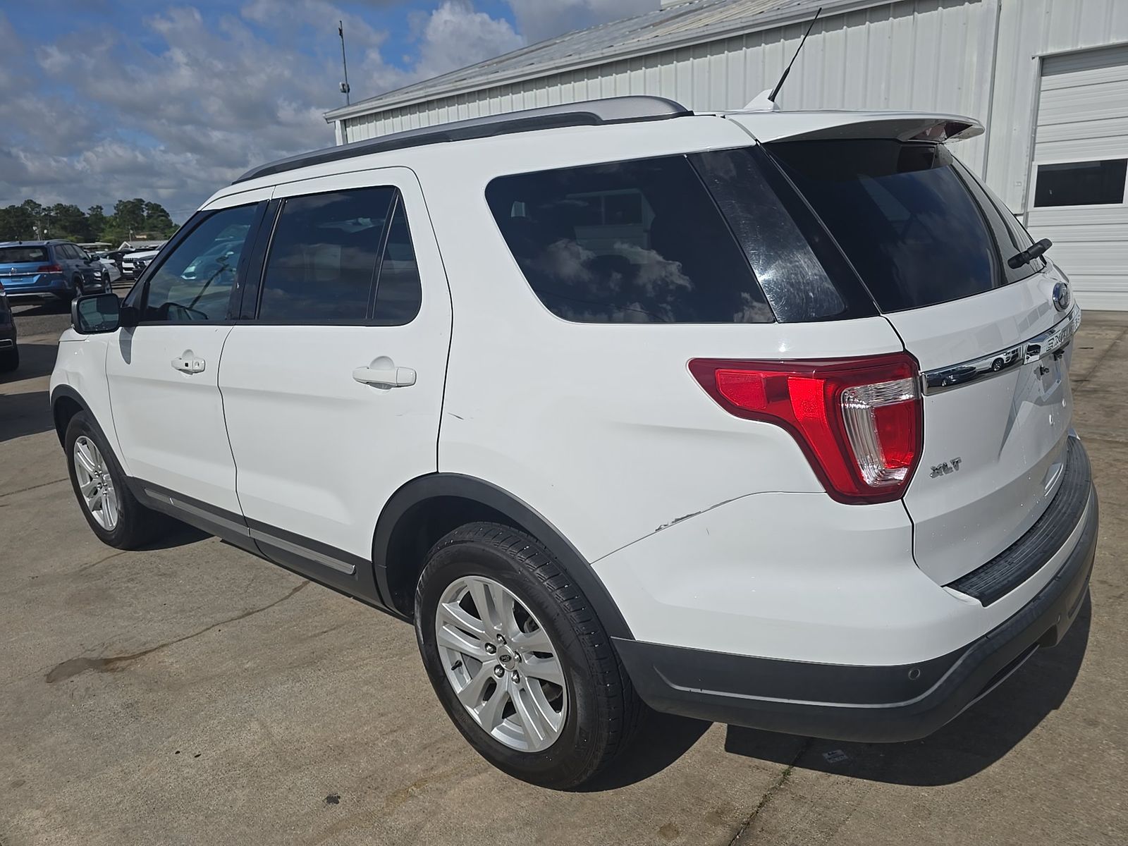 FORD EXPLORER - 7