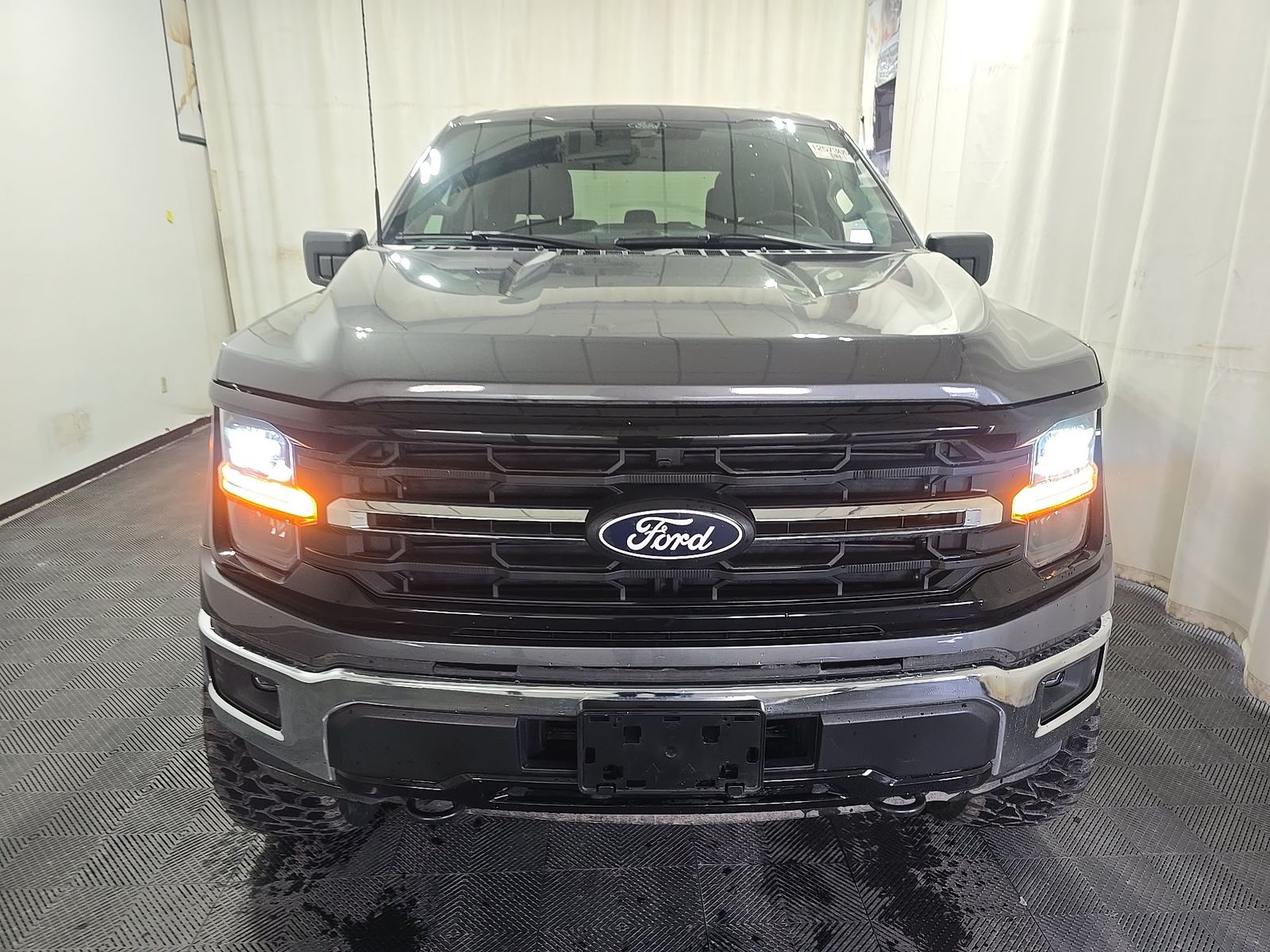 2025 Ford F-150 XLT AWD