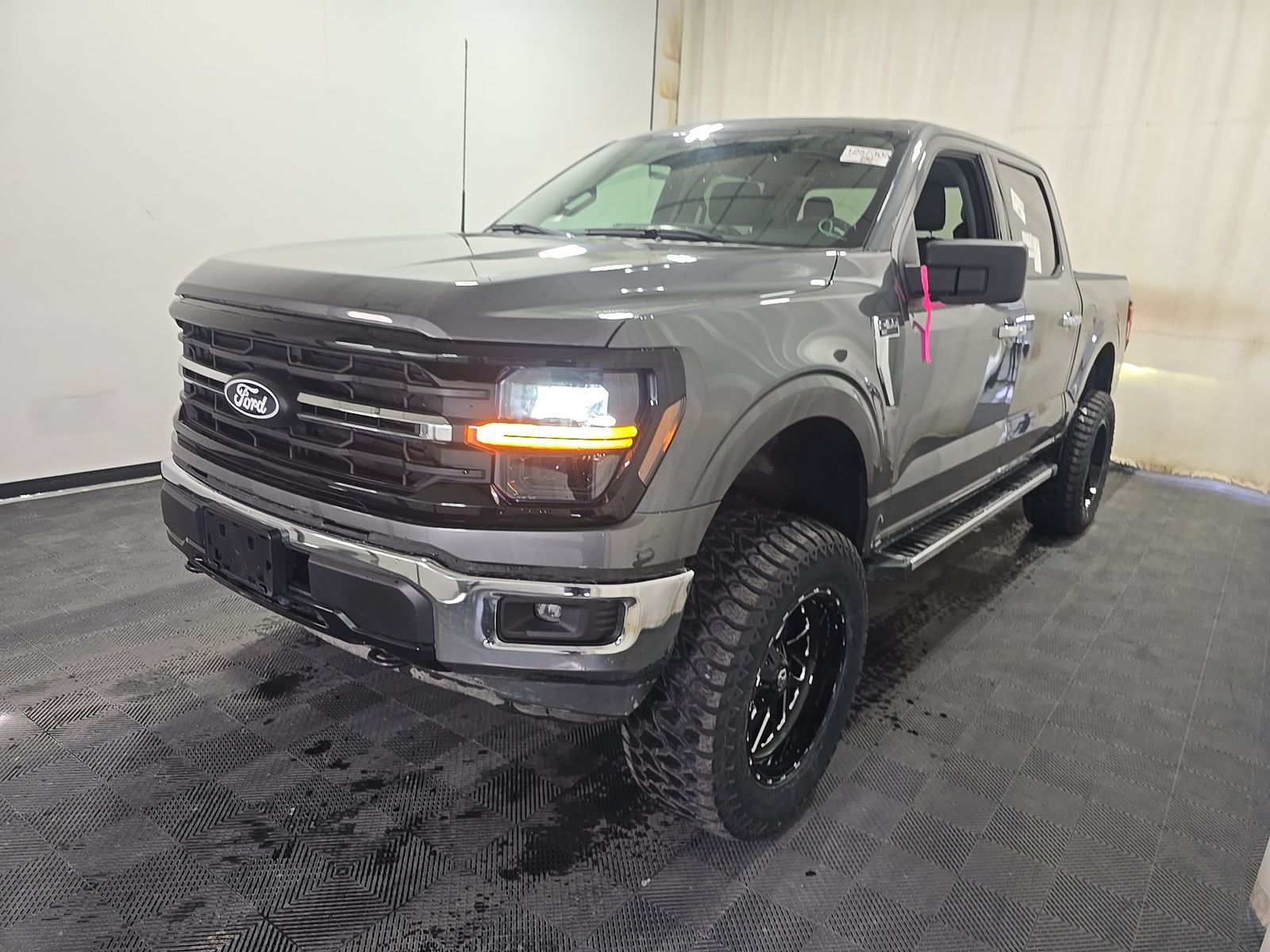 2025 Ford F-150 XLT AWD