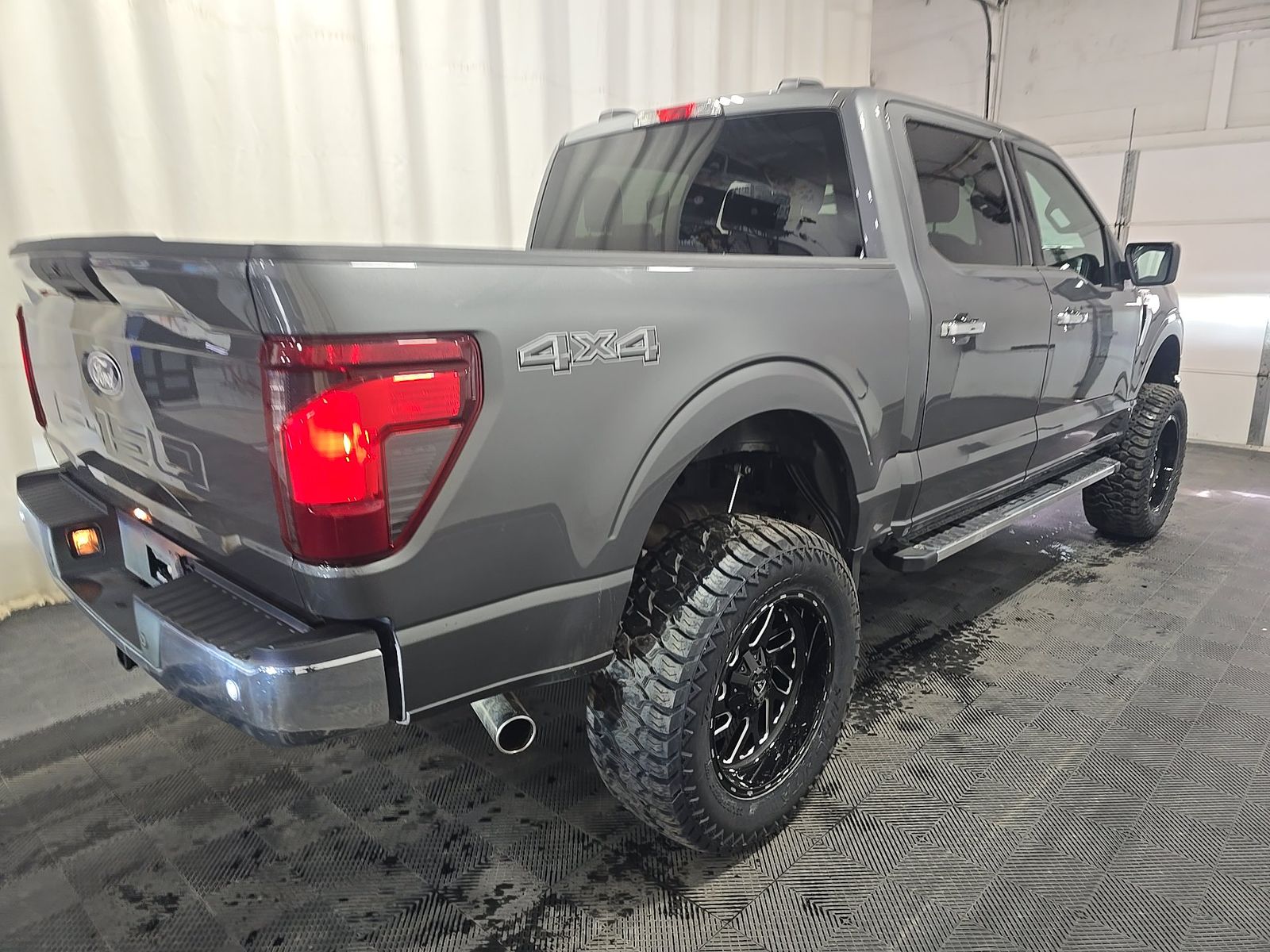 2025 Ford F-150 XLT AWD
