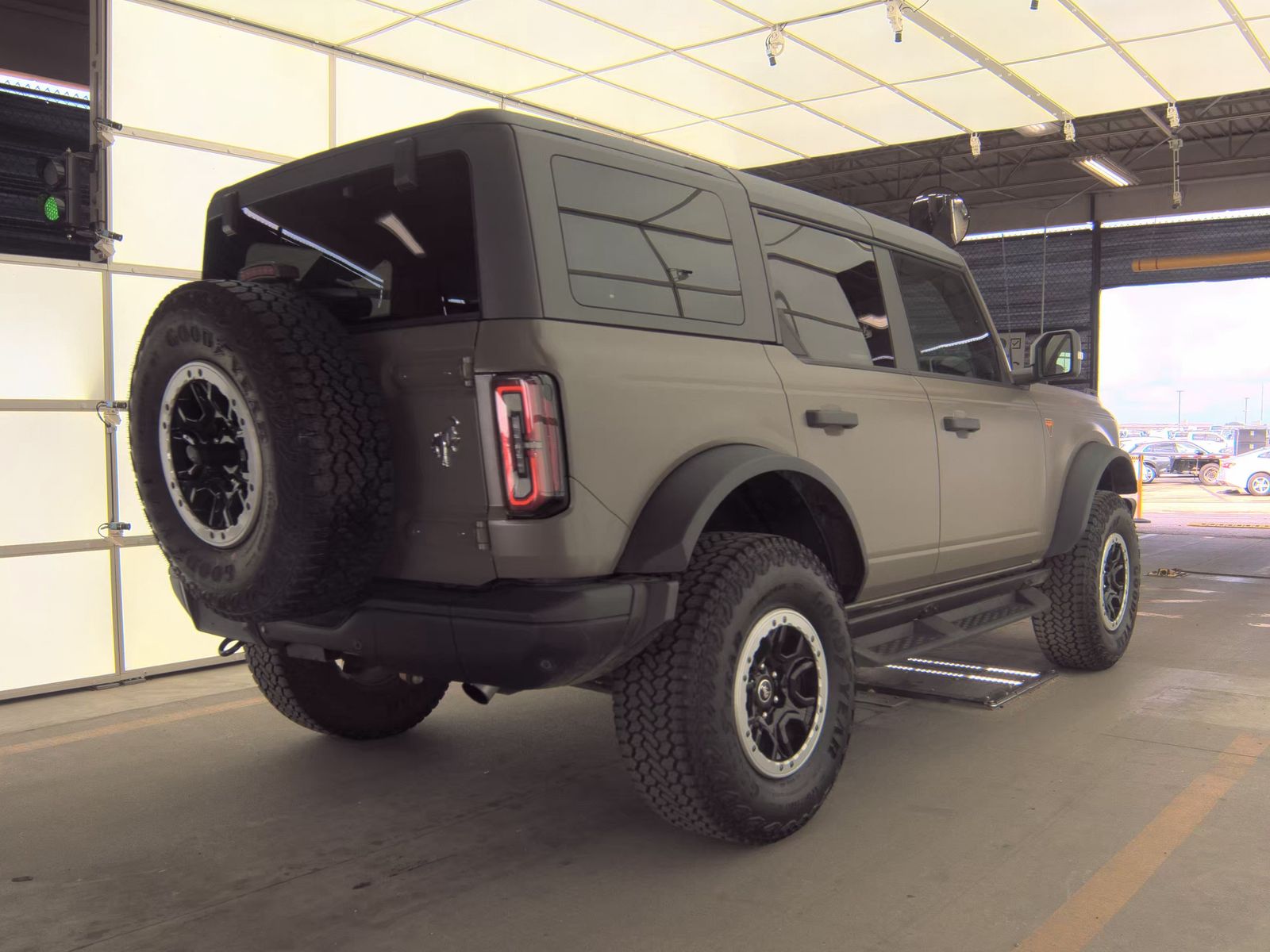 FORD BRONCO - 6
