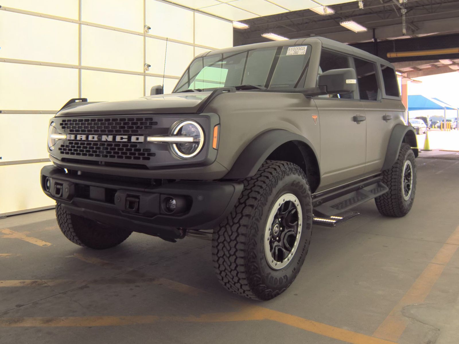 FORD BRONCO - 1